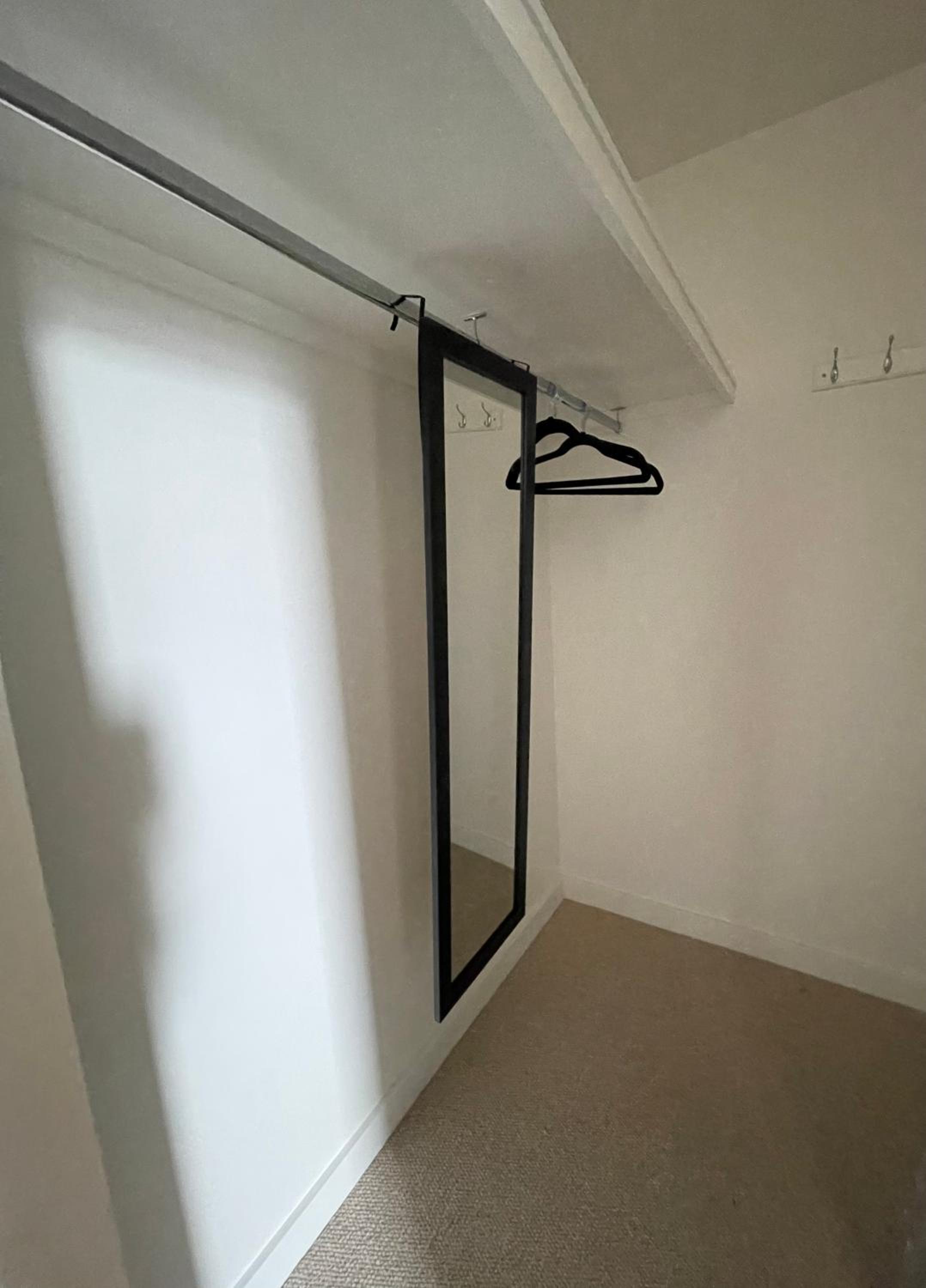 Little Lane Apartments Comfortable, Chic New Apartment in Heart Of Fremantle Features Large balcony & Free car bay