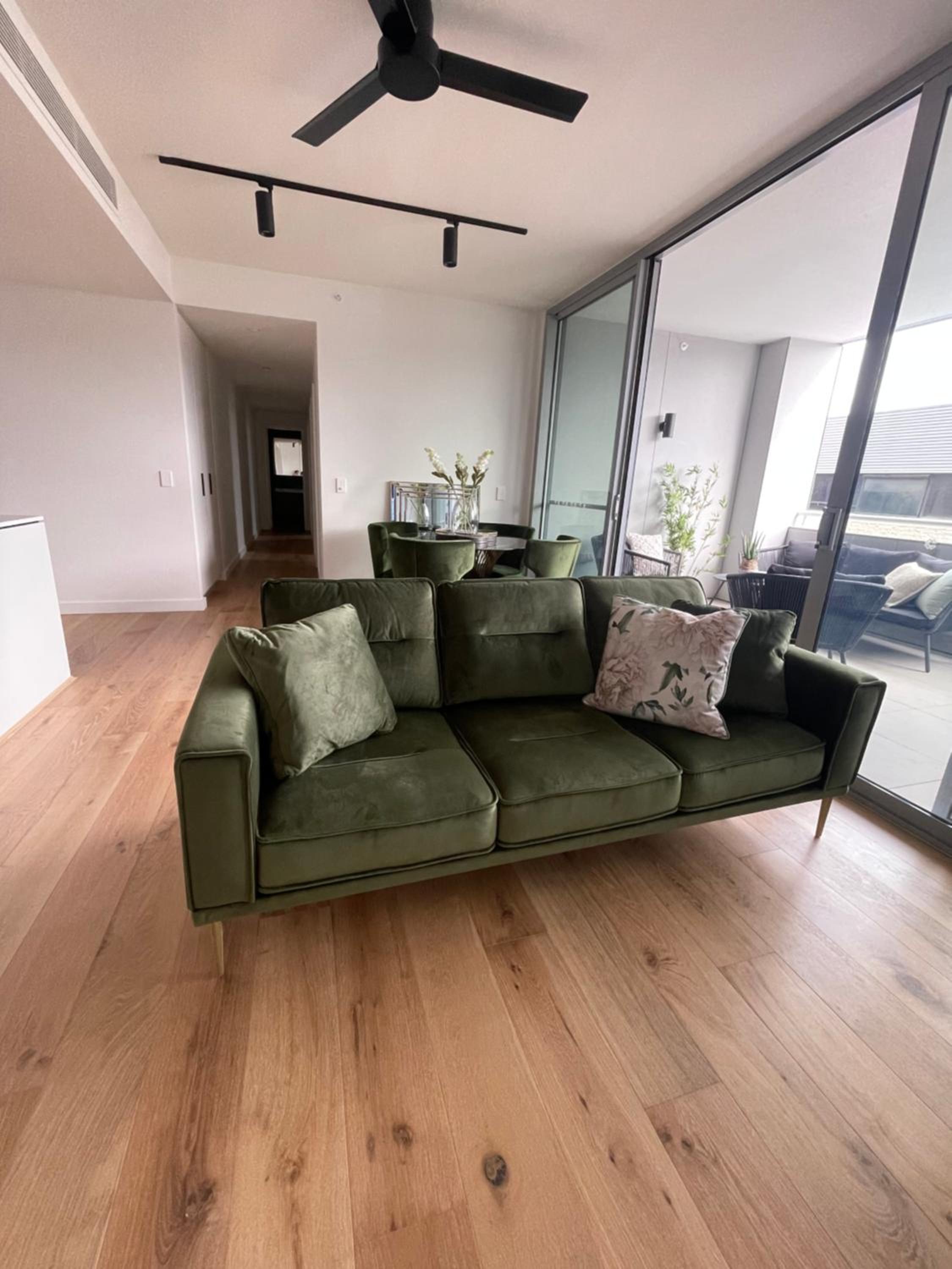 Little Lane Apartments Comfortable, Chic New Apartment in Heart Of Fremantle Features Large balcony & Free car bay