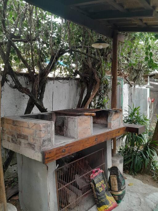 Casa grande,3 min a pé do Centro, grupos, familias