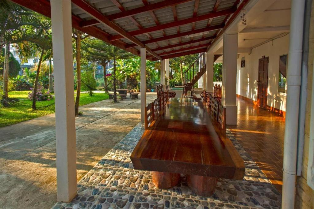 Riverside Garden Hostel view 3