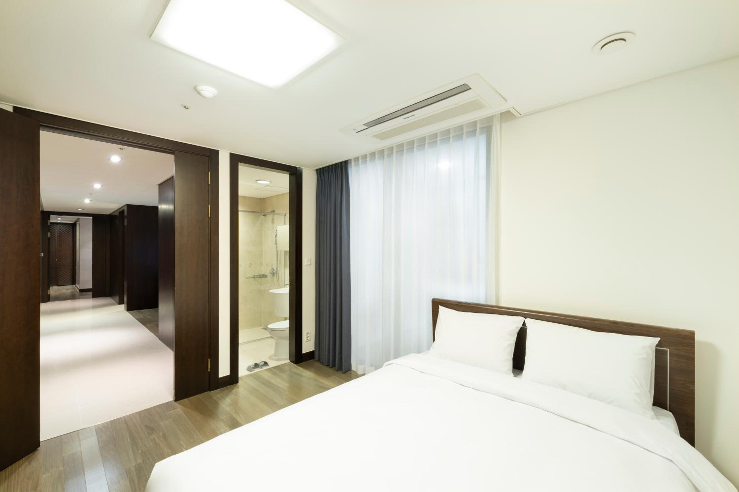 Pale De Cz Condo