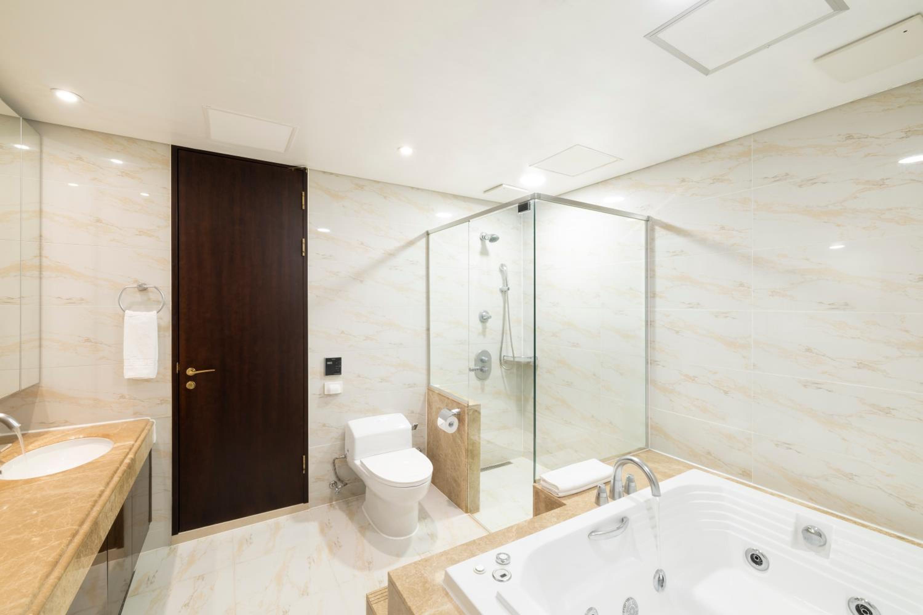 Pale De Cz Condo