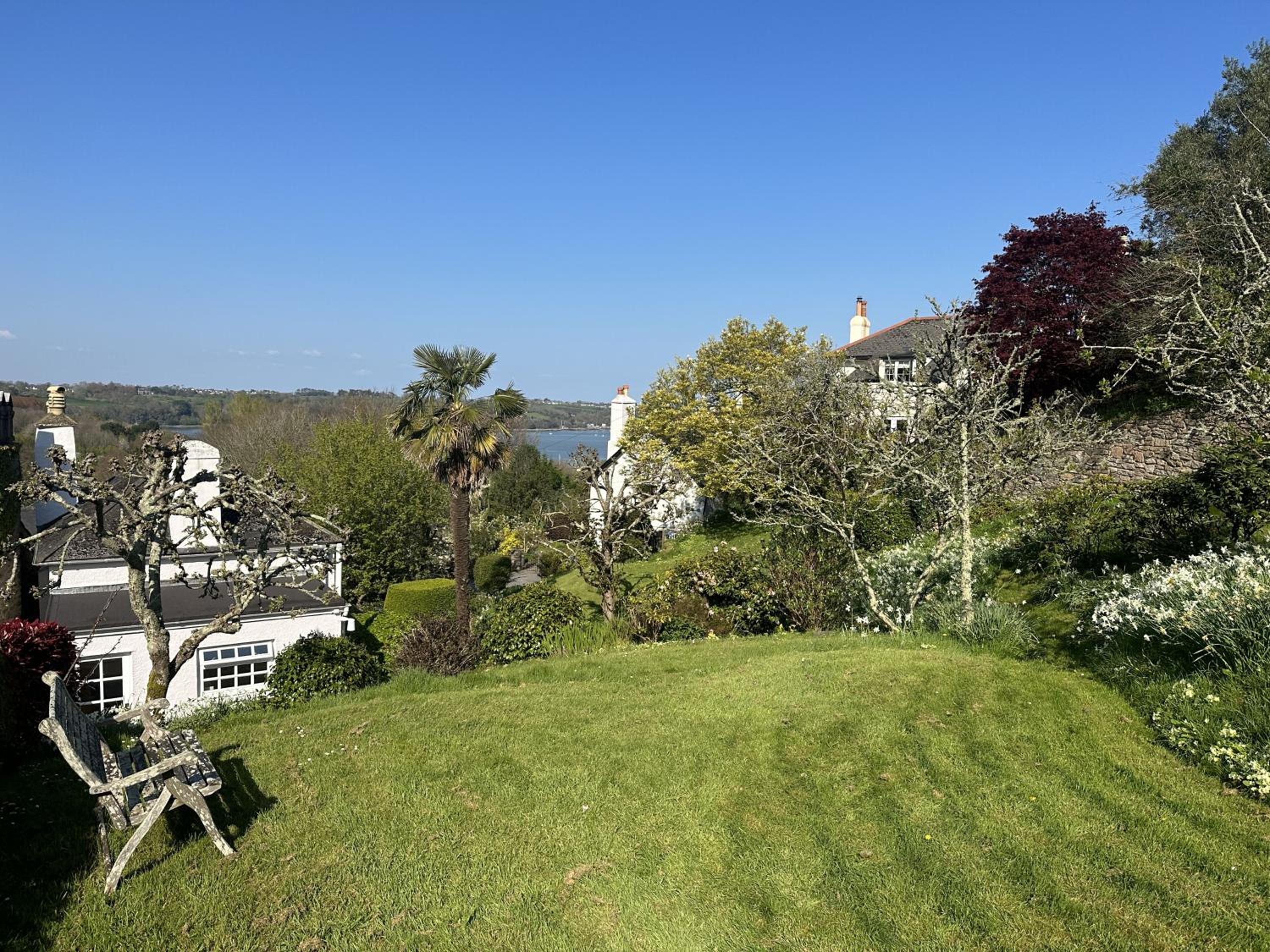 Thornwell Cottage - Heart of the village, amazing gardens, glorious views and brimming with character