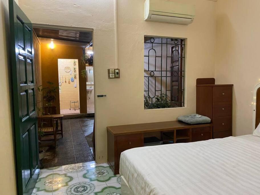 T30 Hanoi Homestay, near Lotte Tay Ho, 25minutes to the airport