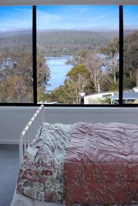Aqua La Vista - 4 Bedroom Pet Friendly House