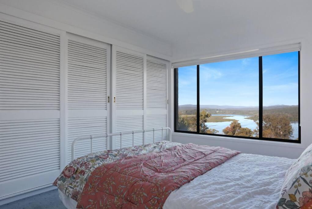Aqua La Vista - 4 Bedroom Pet Friendly House