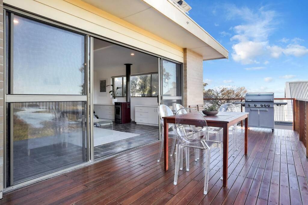 Aqua La Vista - 4 Bedroom Pet Friendly House