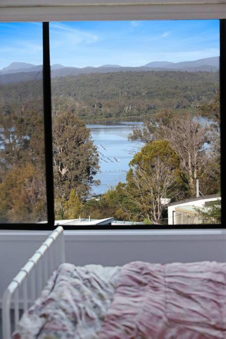 Aqua La Vista - 4 Bedroom Pet Friendly House