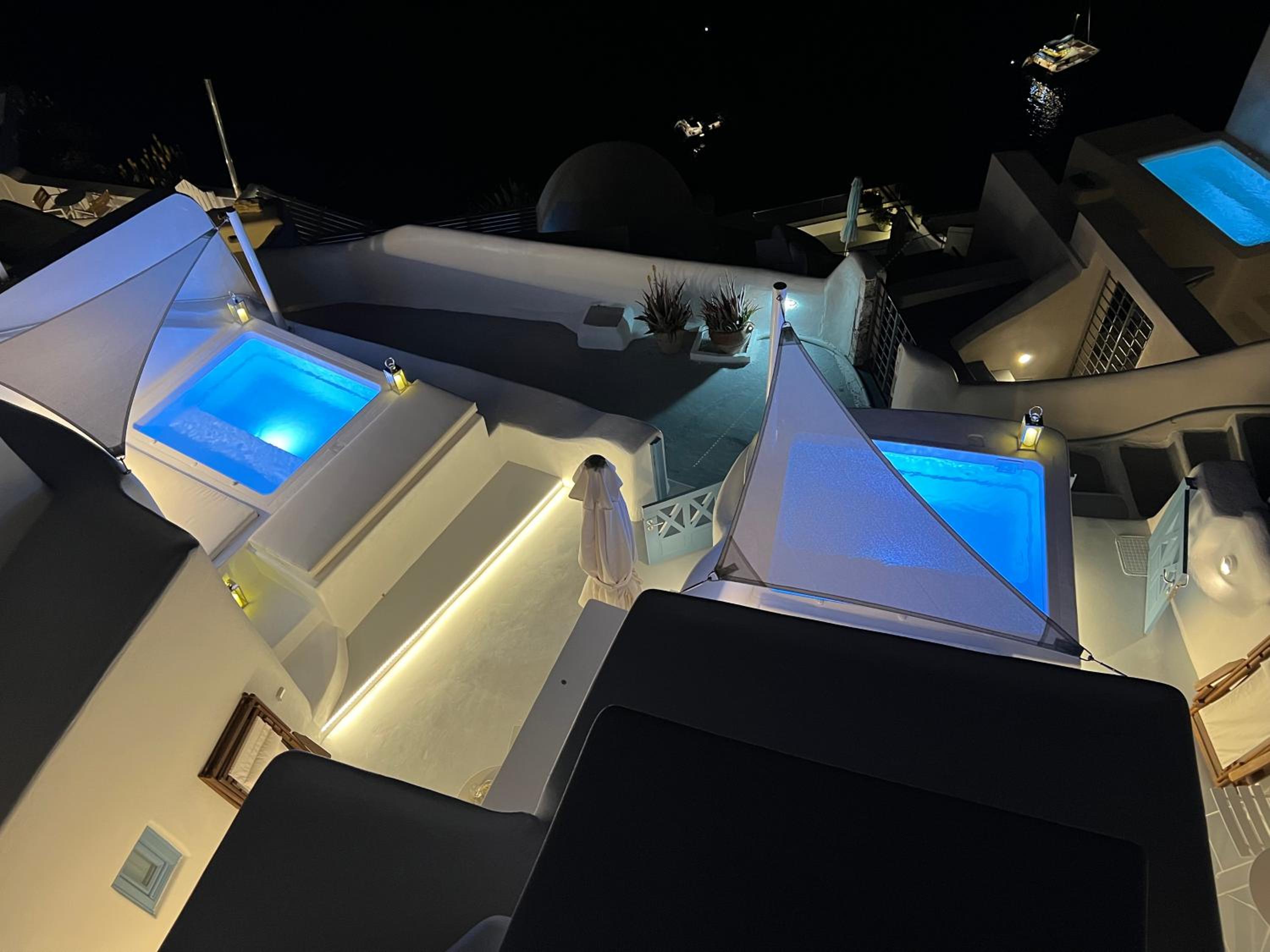 Aristos Life Luxury Cave Villas