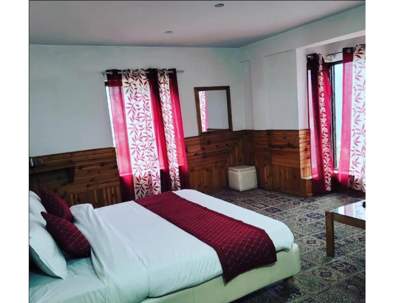 Krystal Hotel Restaurant, Patnitop view 5