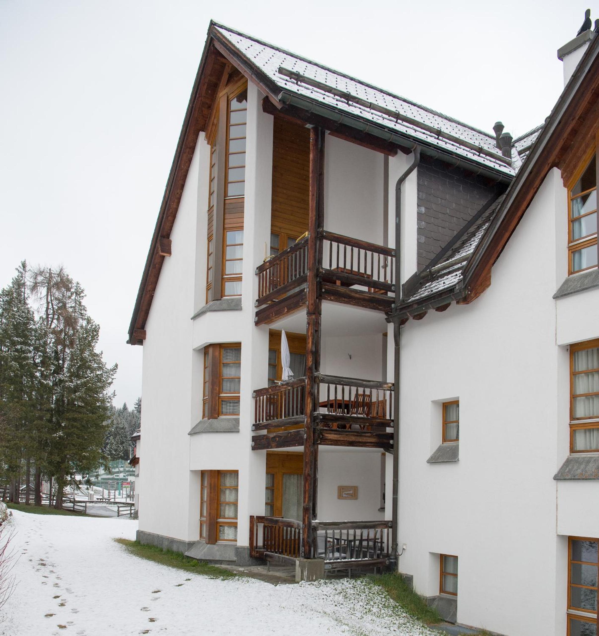 Apartment with hotel spa and pool