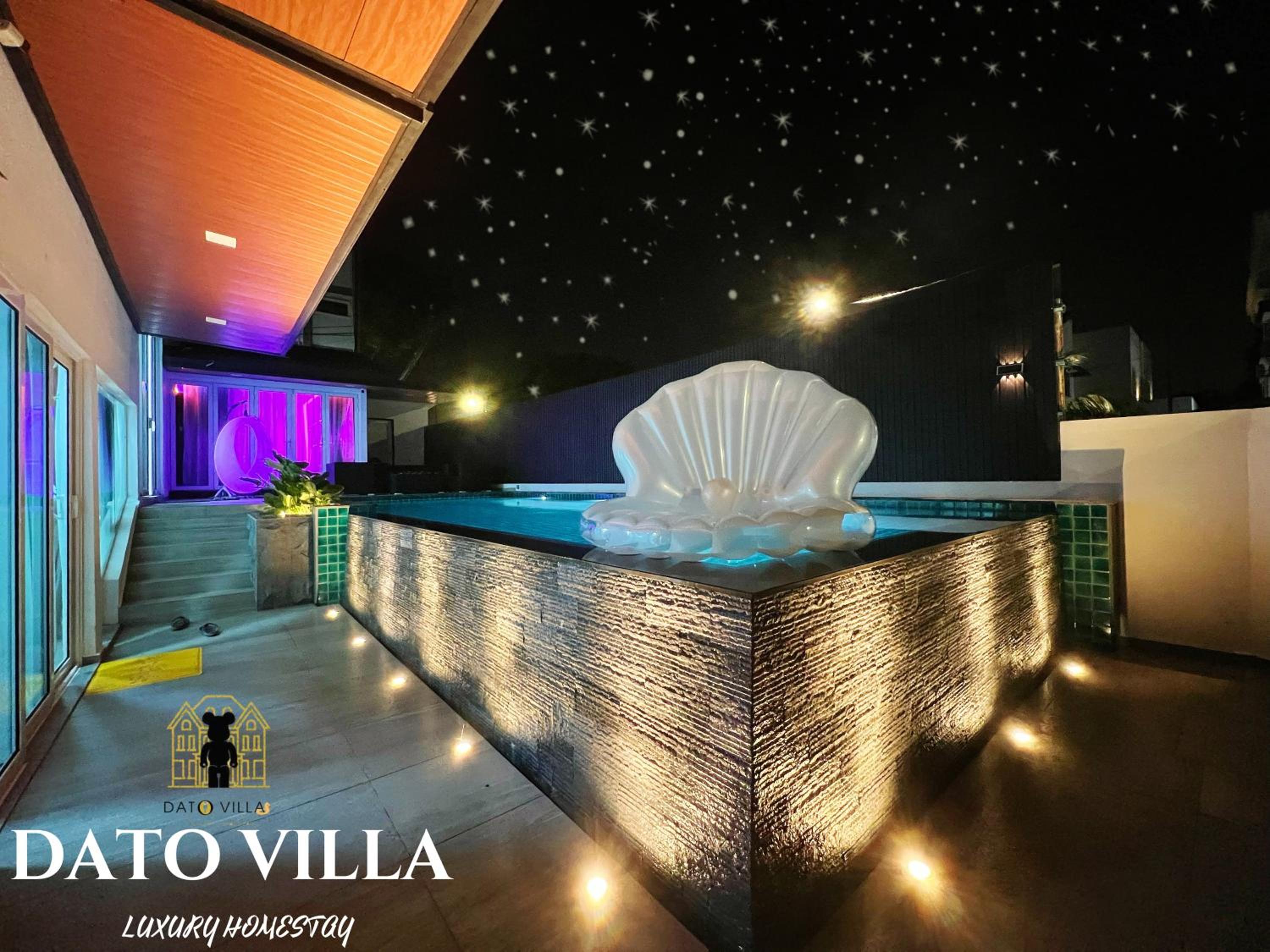 Dato Villa Luxury Homestay 12min to Jonker Street 26pax Private Pool Playground KTV BBQ photo 1