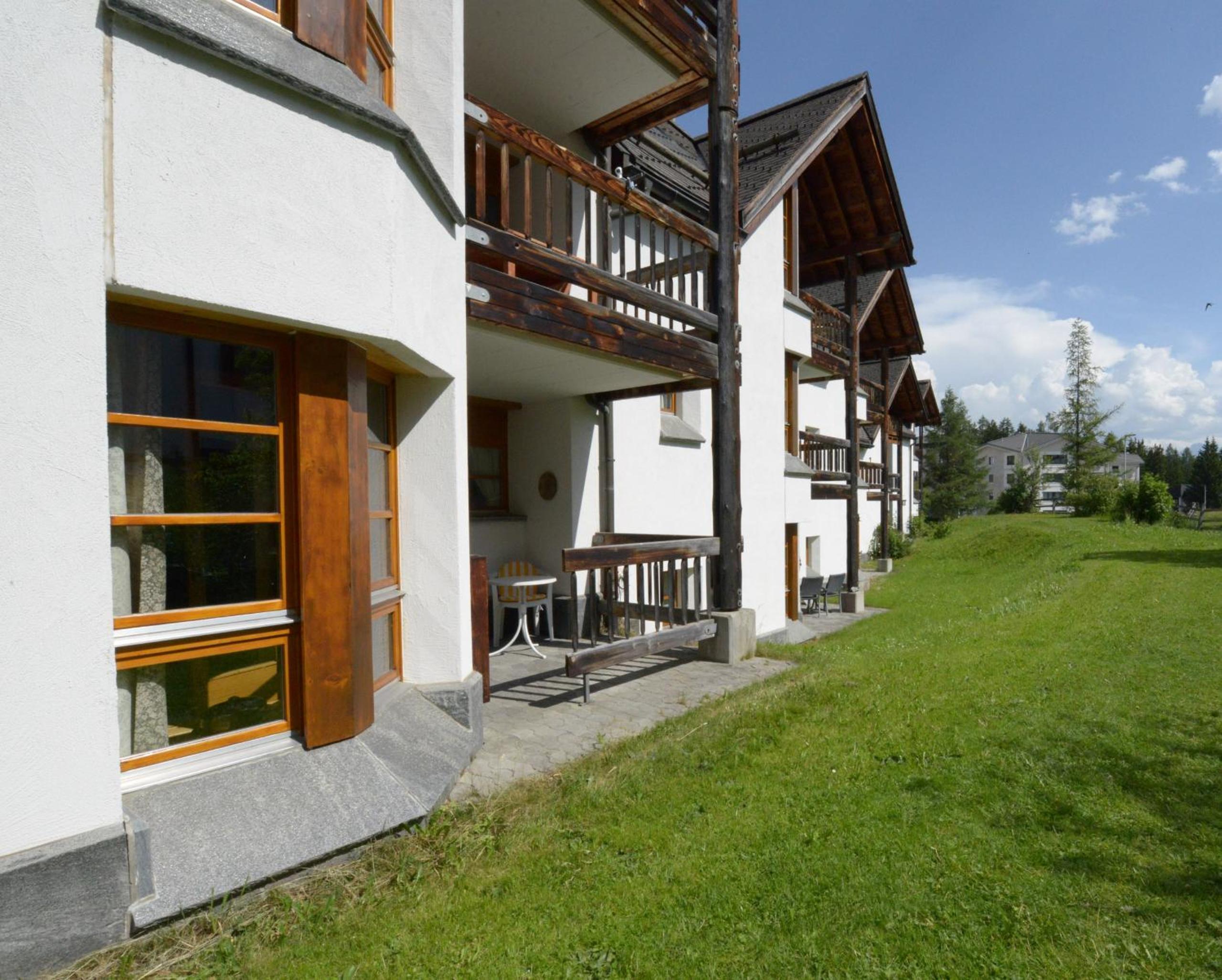 Apartment with hotel spa and pool