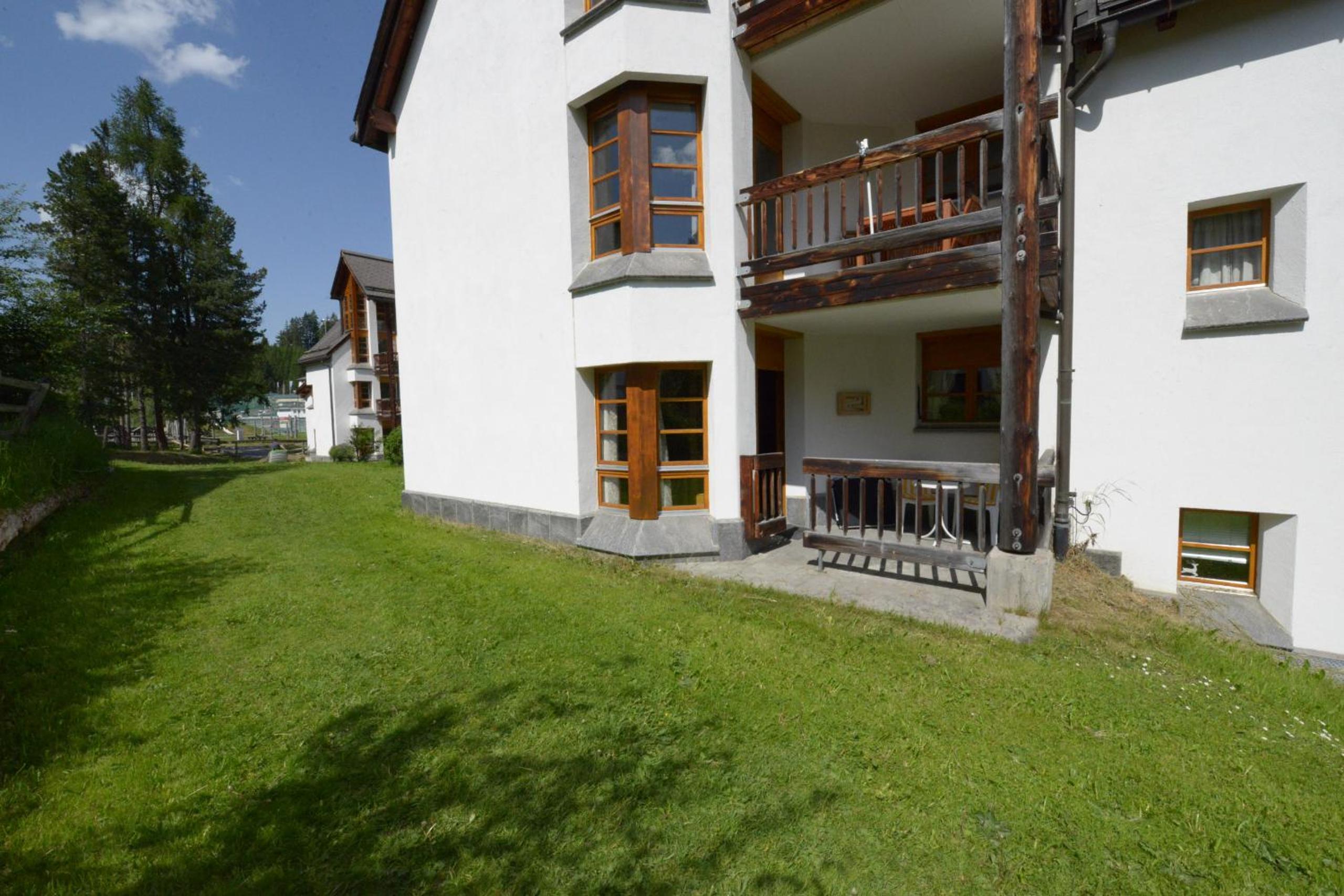Apartment with hotel spa and pool
