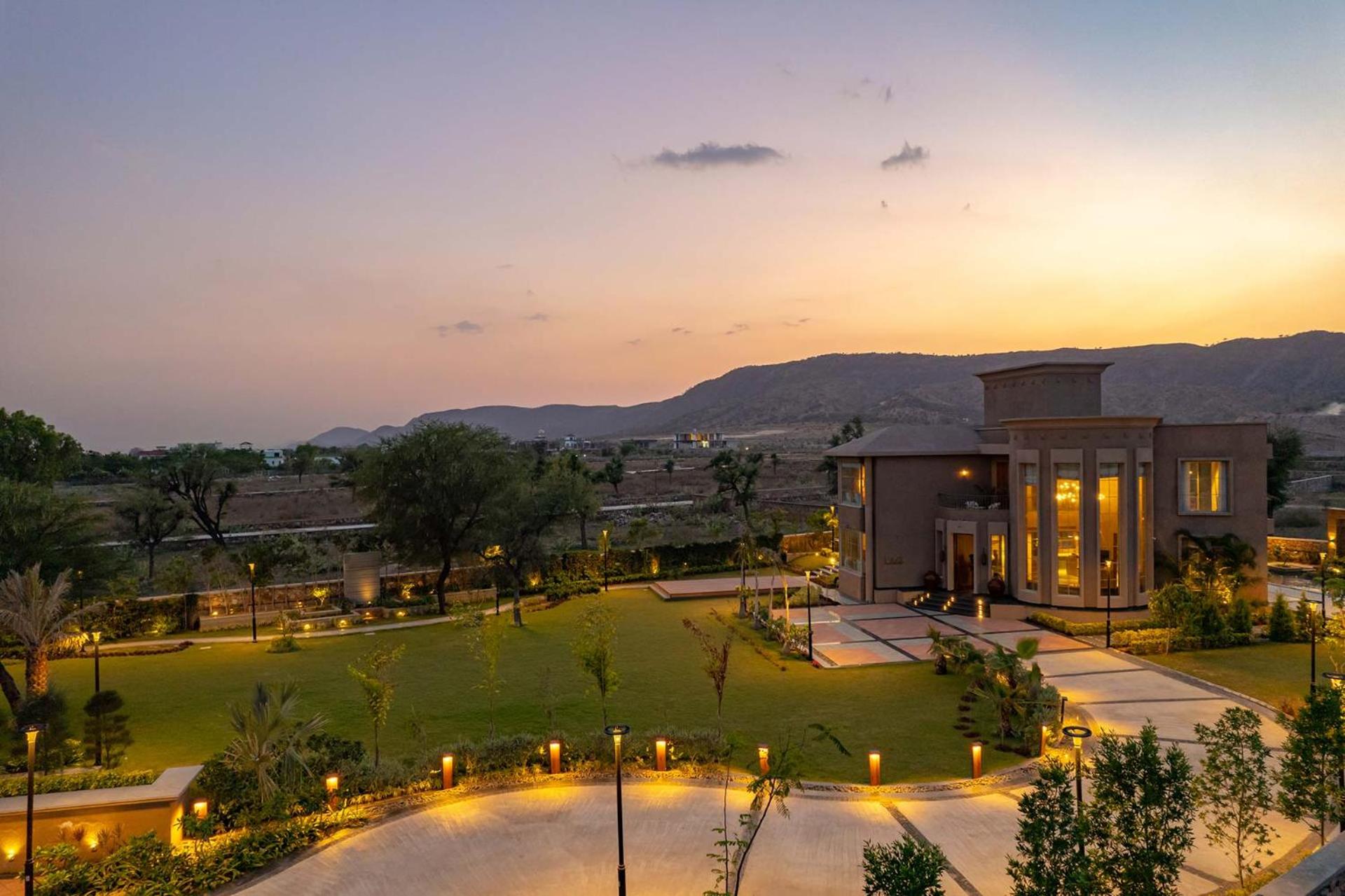 Noah's Ark by StayVista - Jaipur with Private Pool view 2