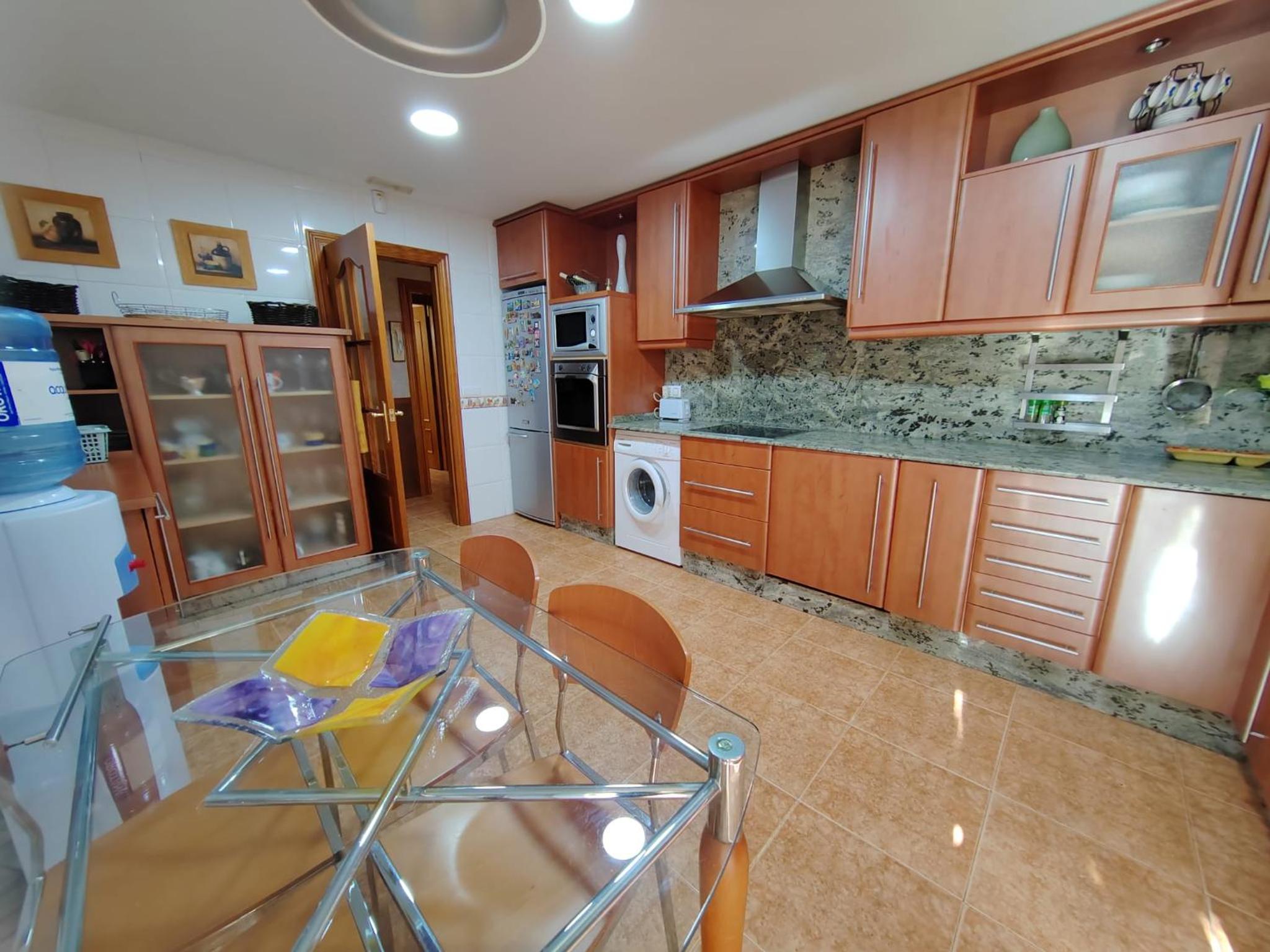 Chalet con piscina en Liria