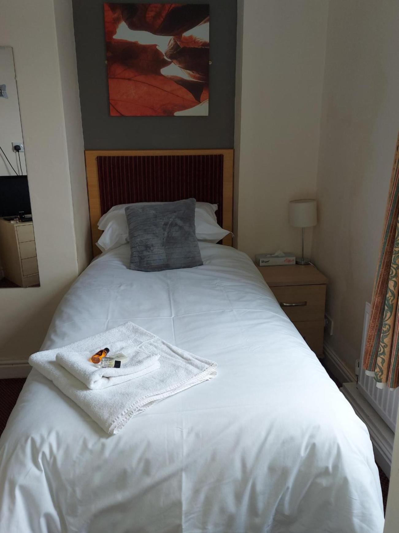 The Victoria Hotel photo 3