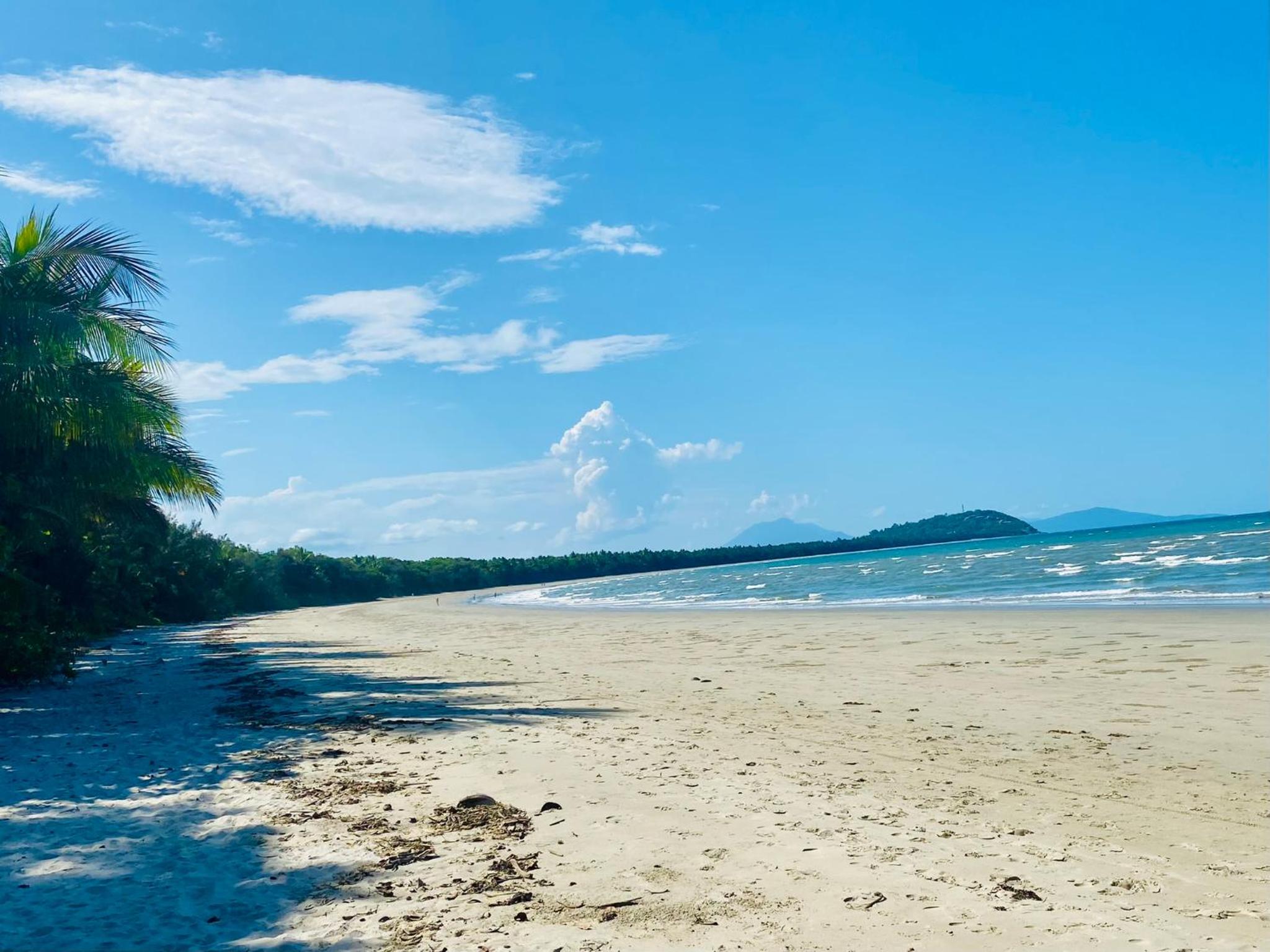 Villa Coral - Tropical Oasis Footsteps to Four Mile Beach