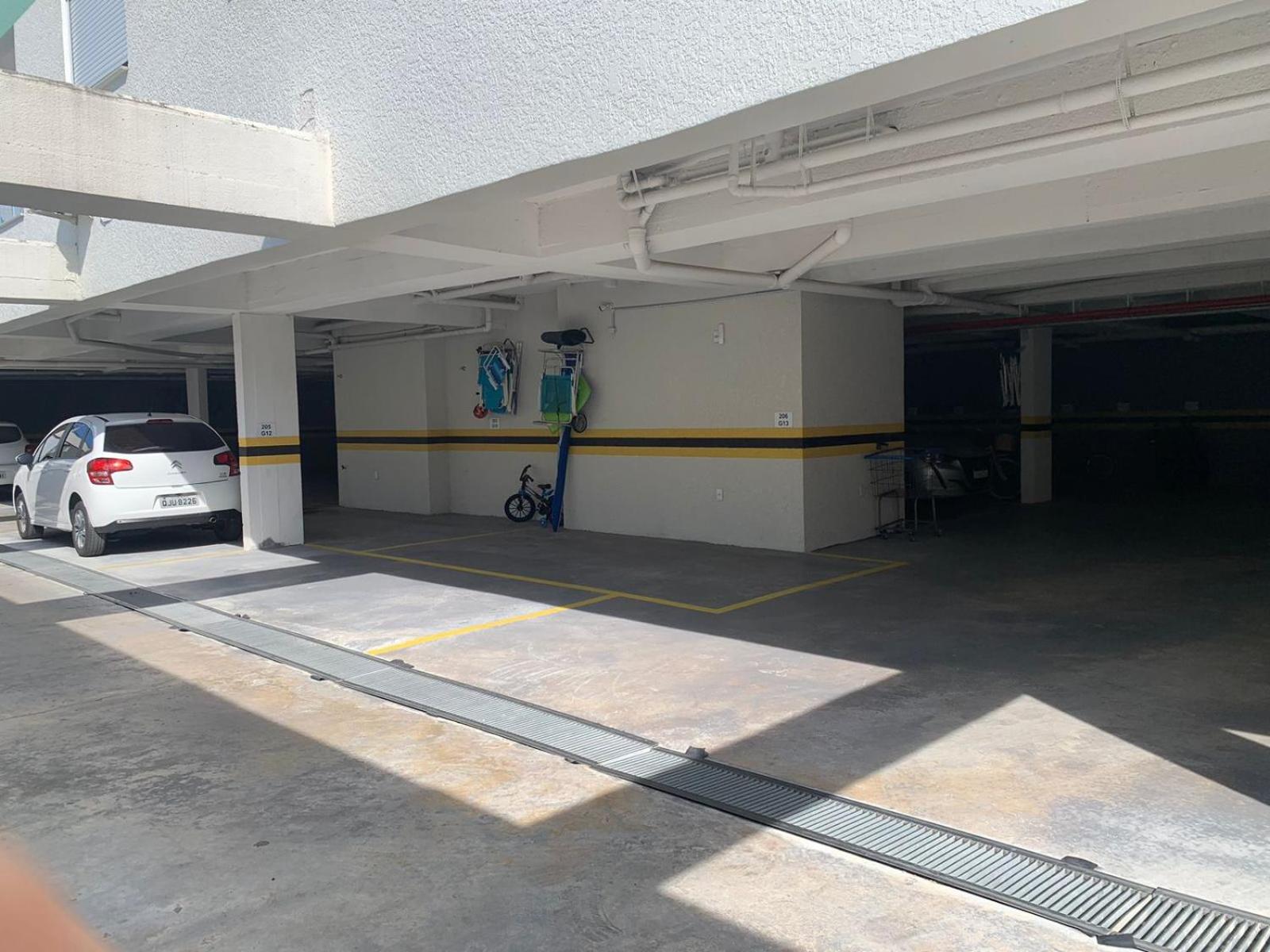 Apto completo a 450m da praia c/ garagem e piscina