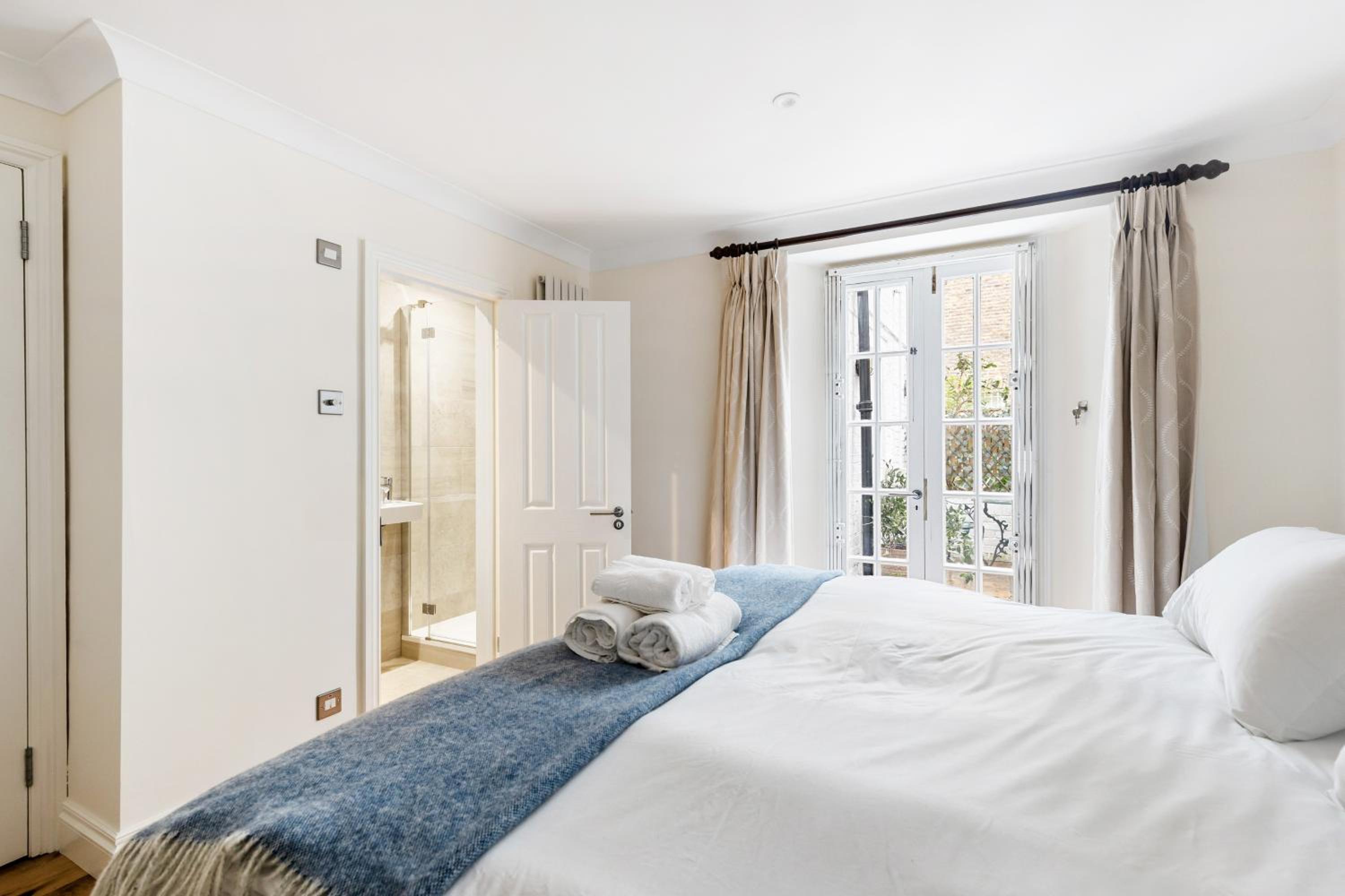 Fabulous Chelsea 2 bed