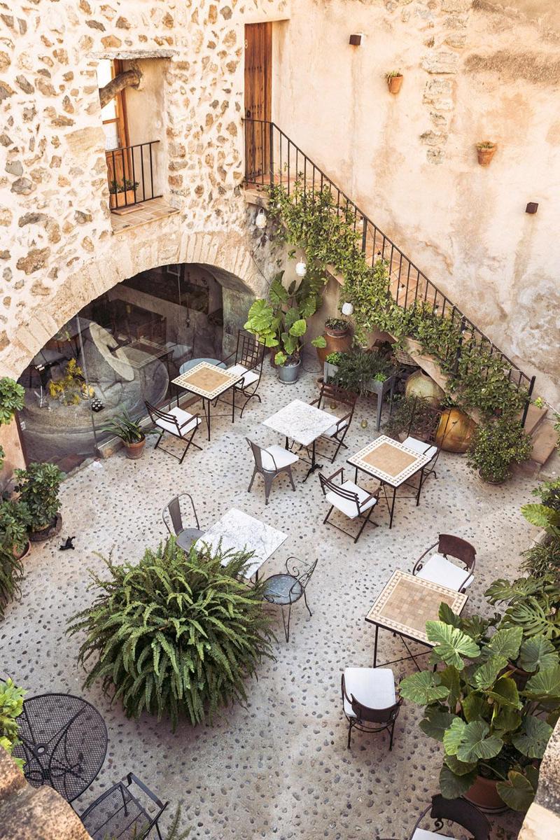 outdoor BBQ area