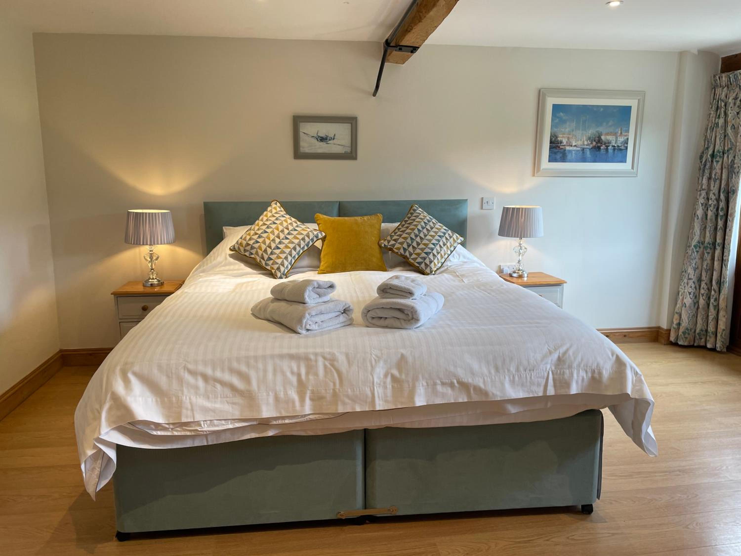Great Coombe, Bookham Court view 3