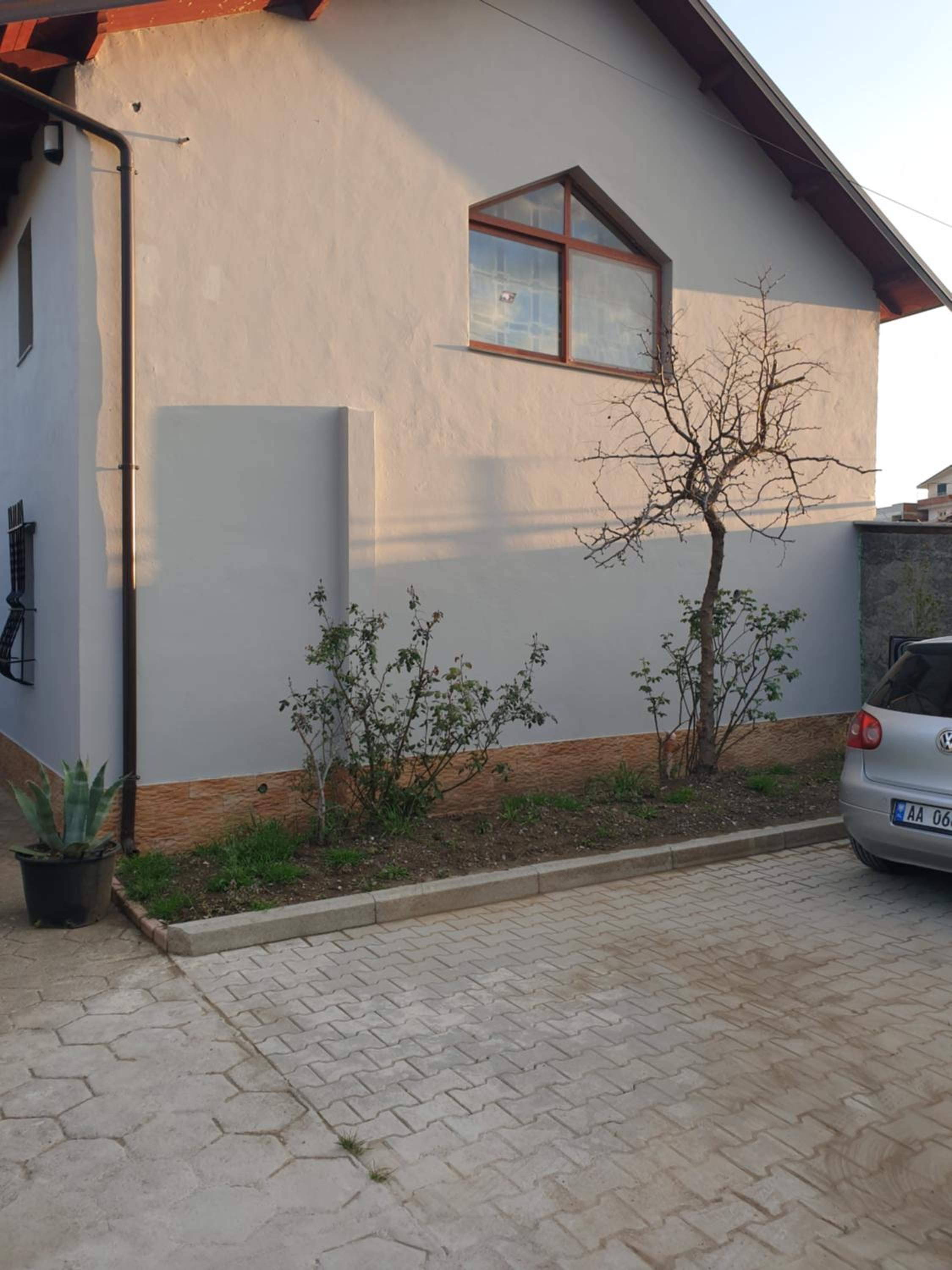 Eni's Villa