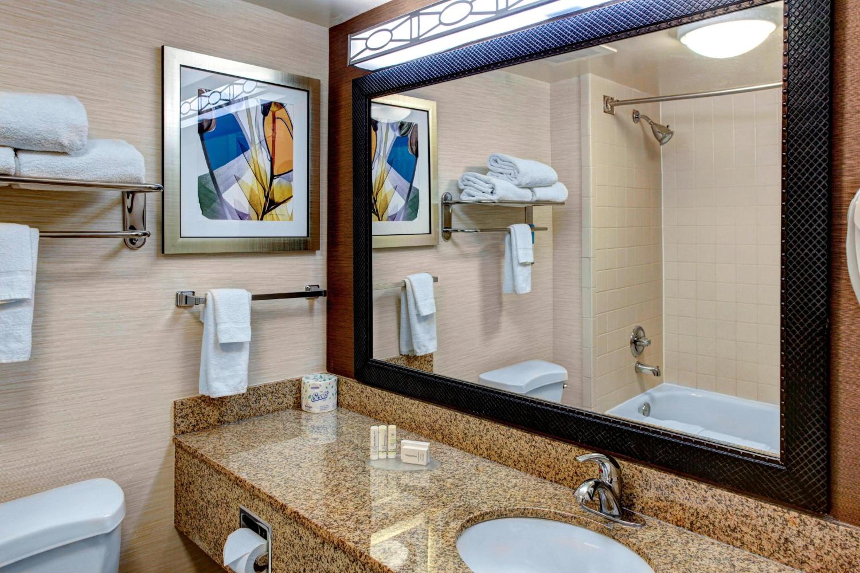 Oxford Vacations - Fairfield Inn Suites by Marriott Anniston Oxford - Property Image 1