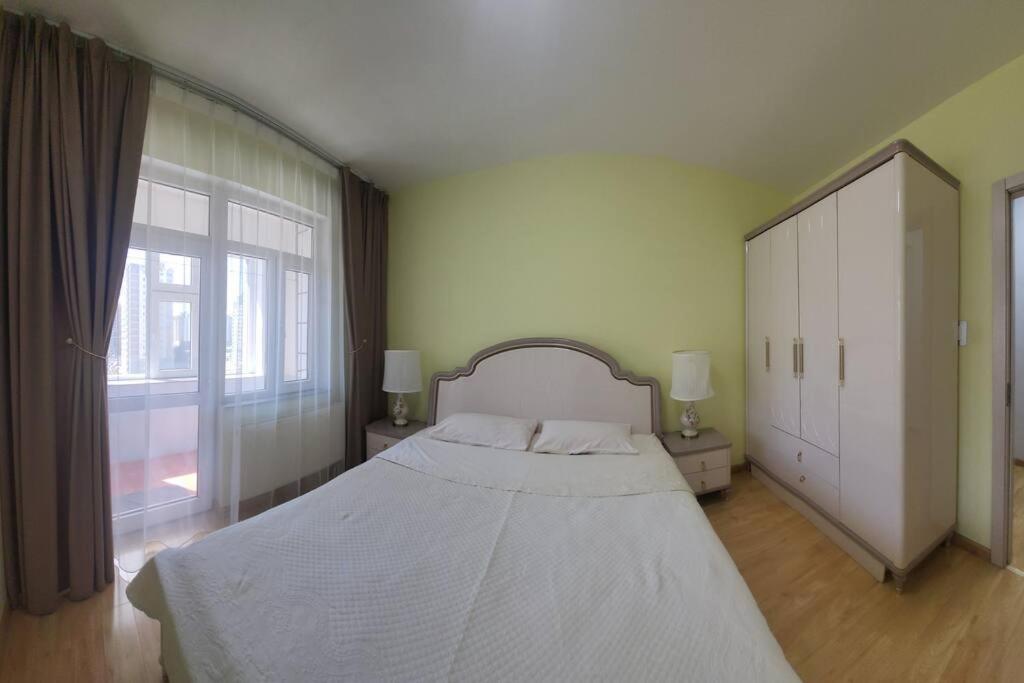 3 bedroom condo in the heart of Ulaanbaatar, Mongolia view 5