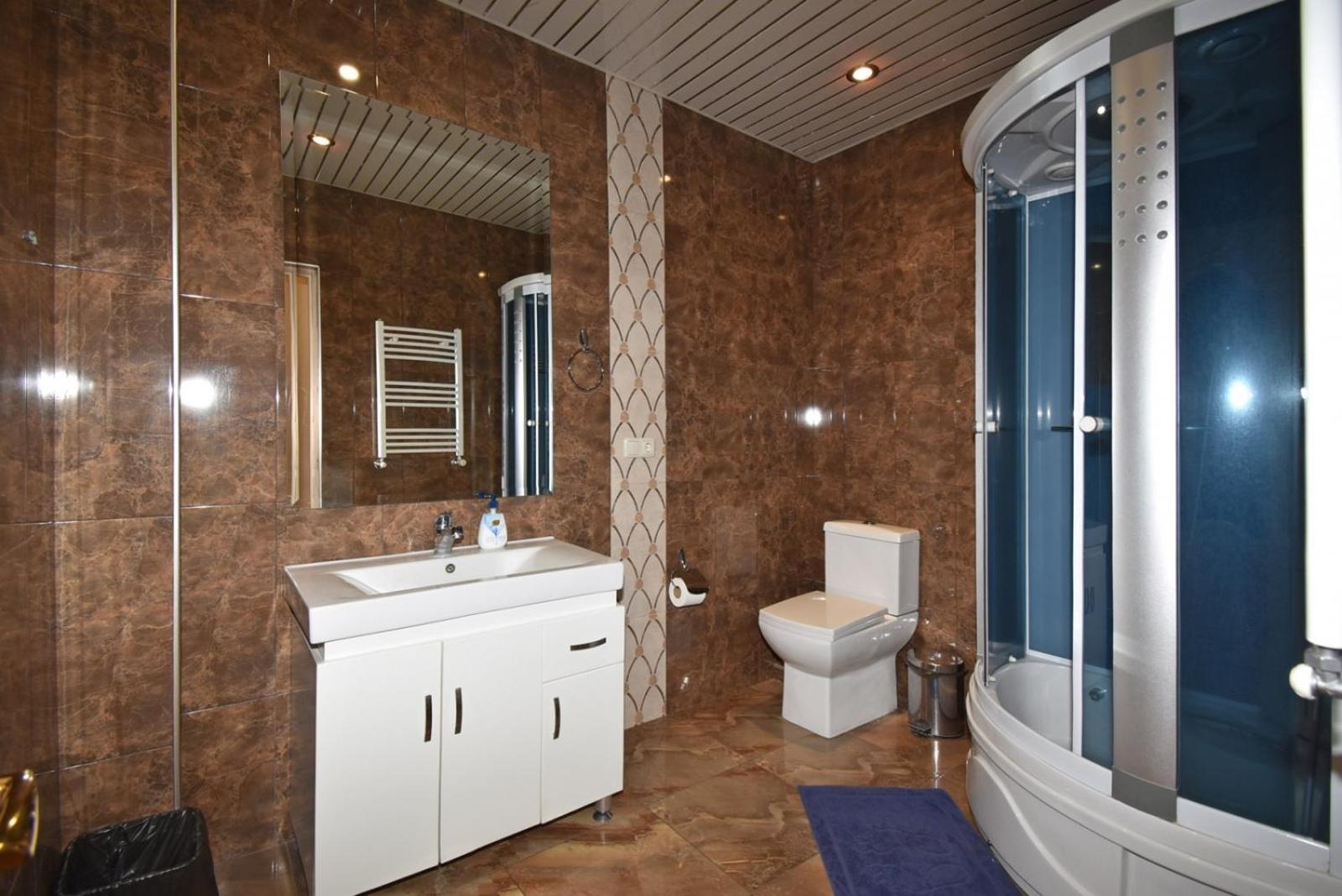 Teryan street, 4 bedrooms Luxury, Unique apartment TT888