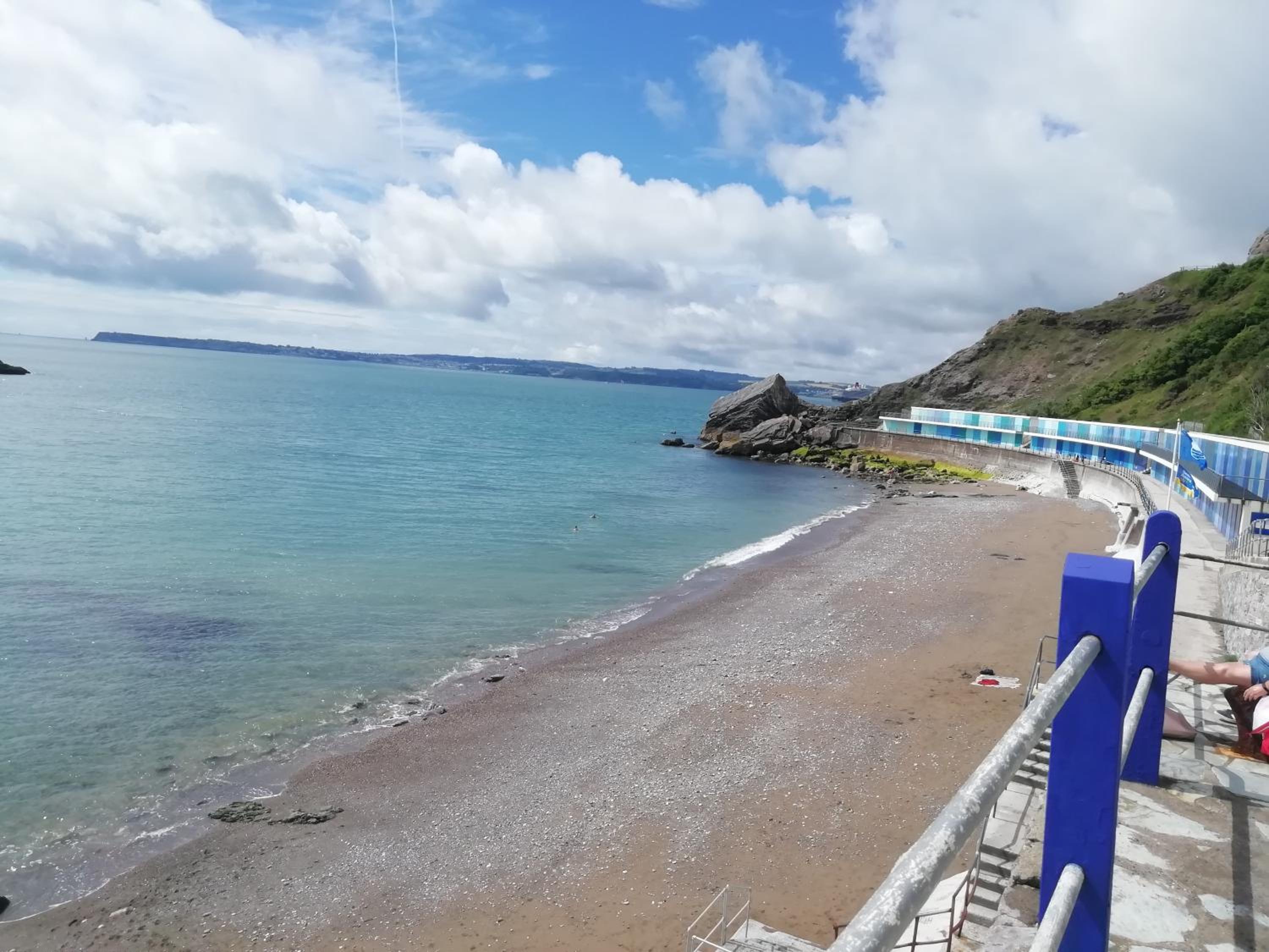 Rare luxury Harbourview apartment sleeps 6 view 5