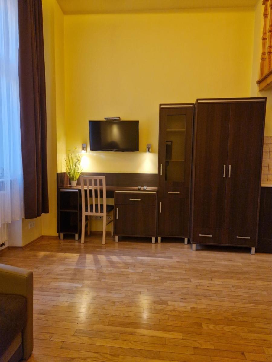 Safona - Pantheon Apartments view 2