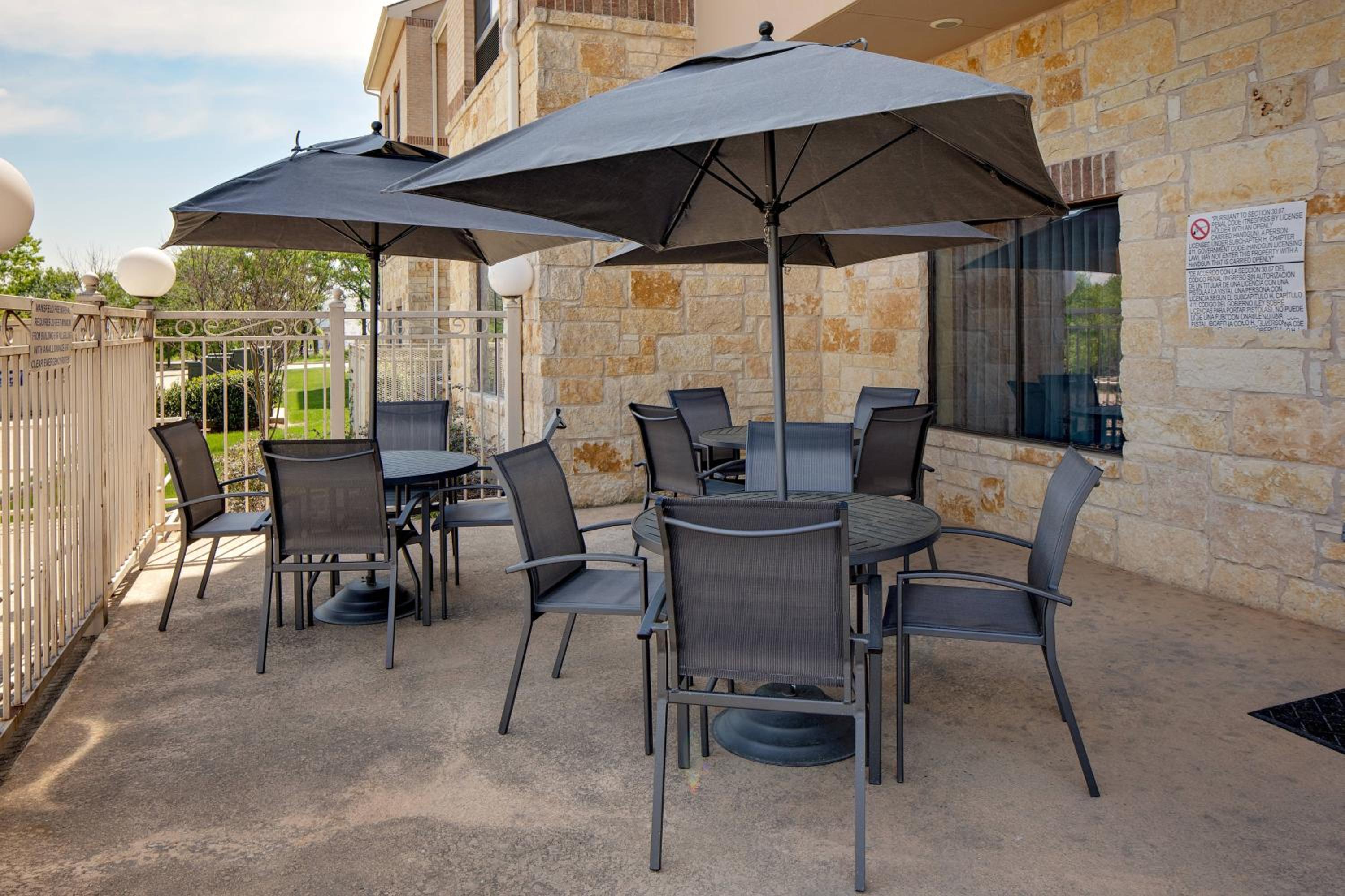 Mansfield Vacations - Fairfield Inn and Suites by Marriott Dallas Mansfield - Property Image 6
