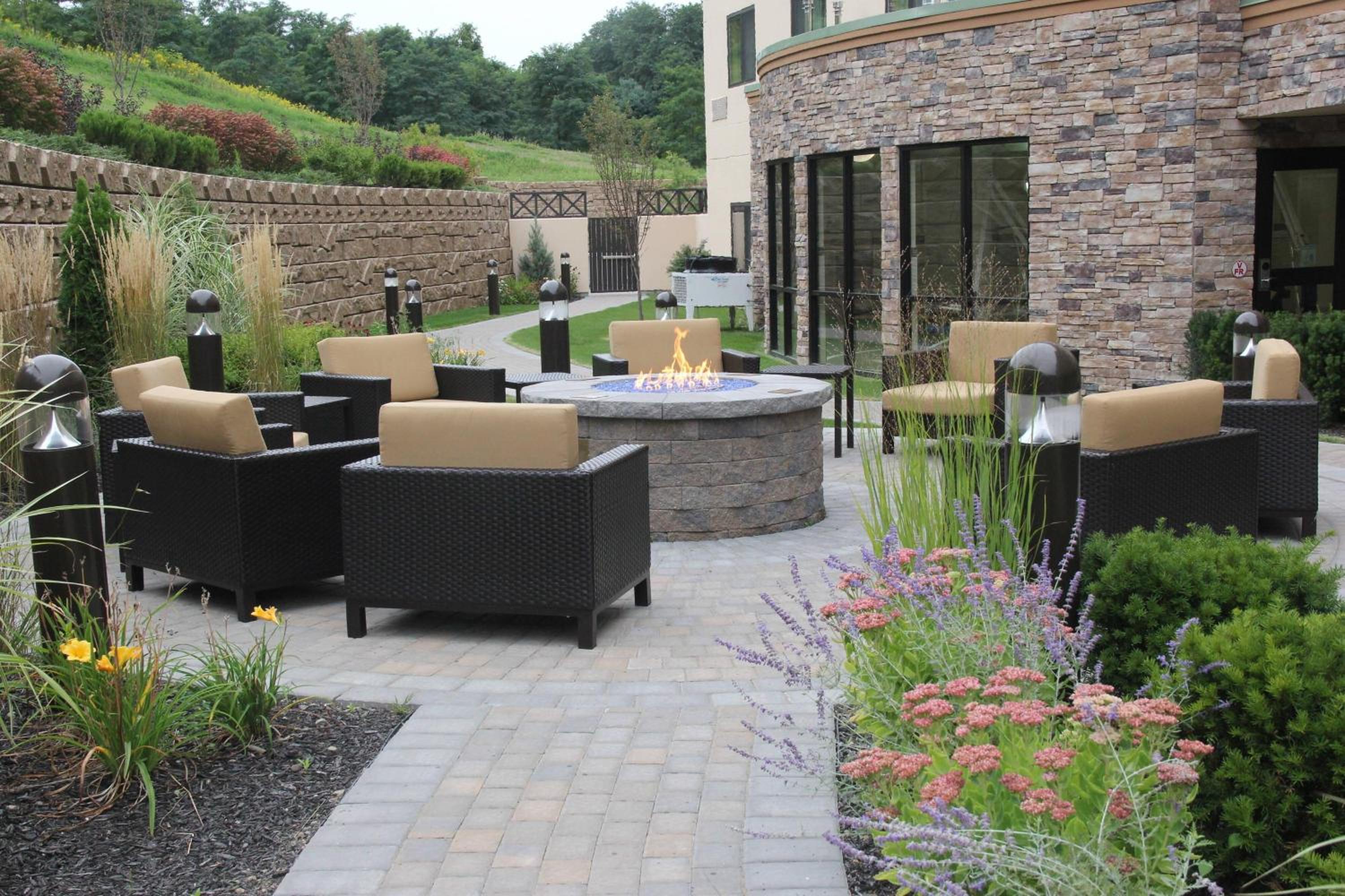 Cooperstown Vacations - Courtyard by Marriott Oneonta - Property Image 3