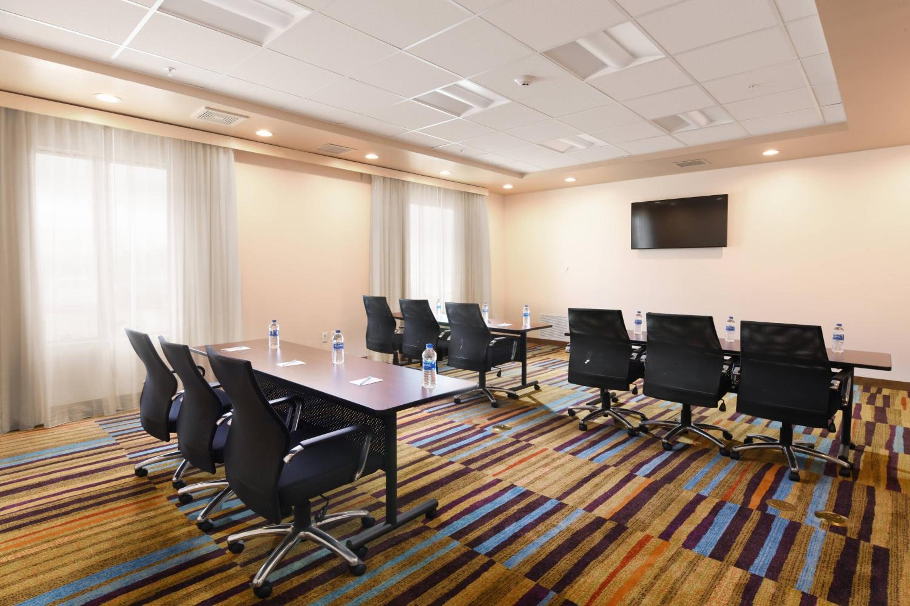 Dallas / Fort Worth Vacations - Fairfield Inn  Suites by Marriott Fort Worth South/Burleson - Property Image 5