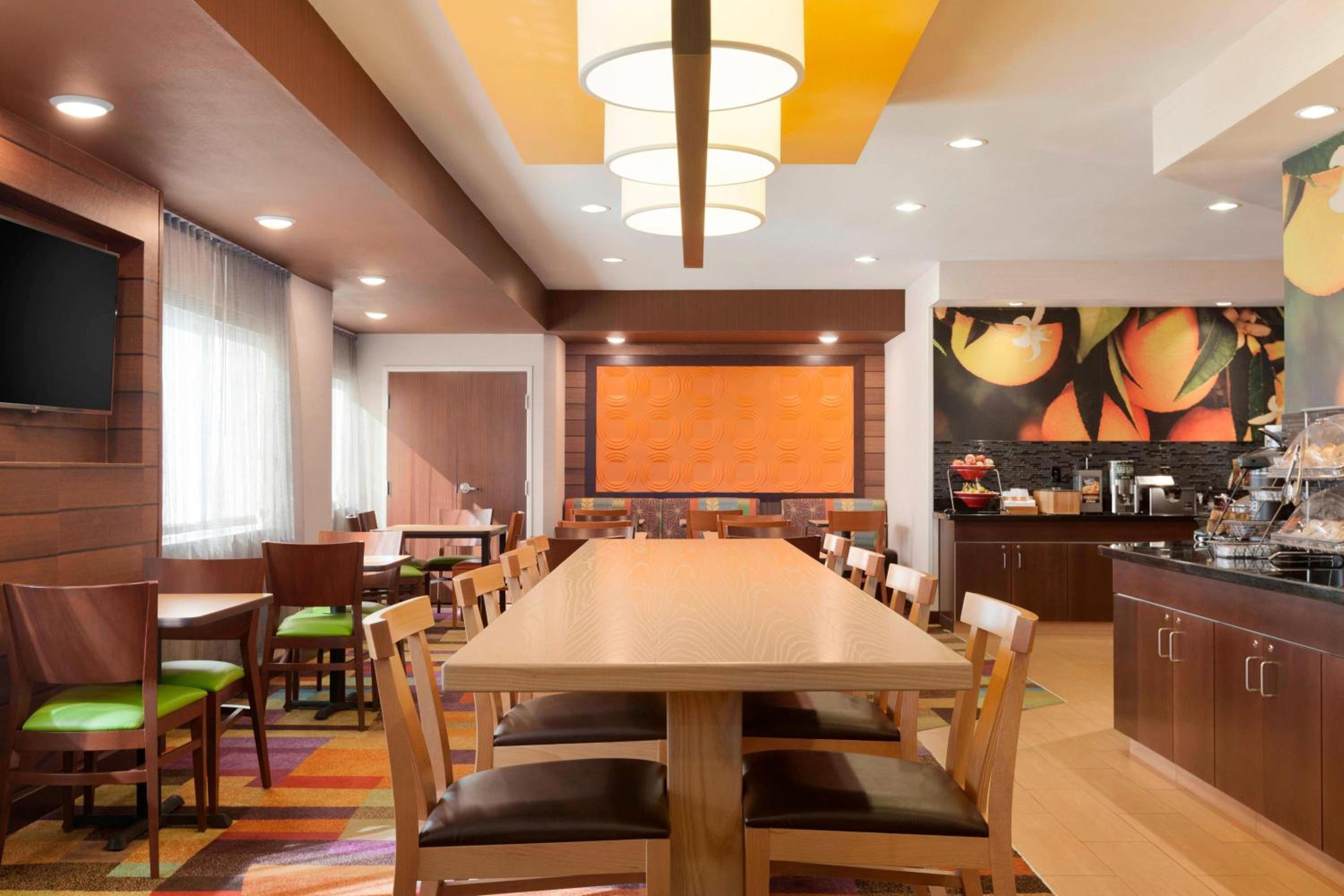 Longview Vacations - Fairfield Inn  Suites Longview - Property Image 3