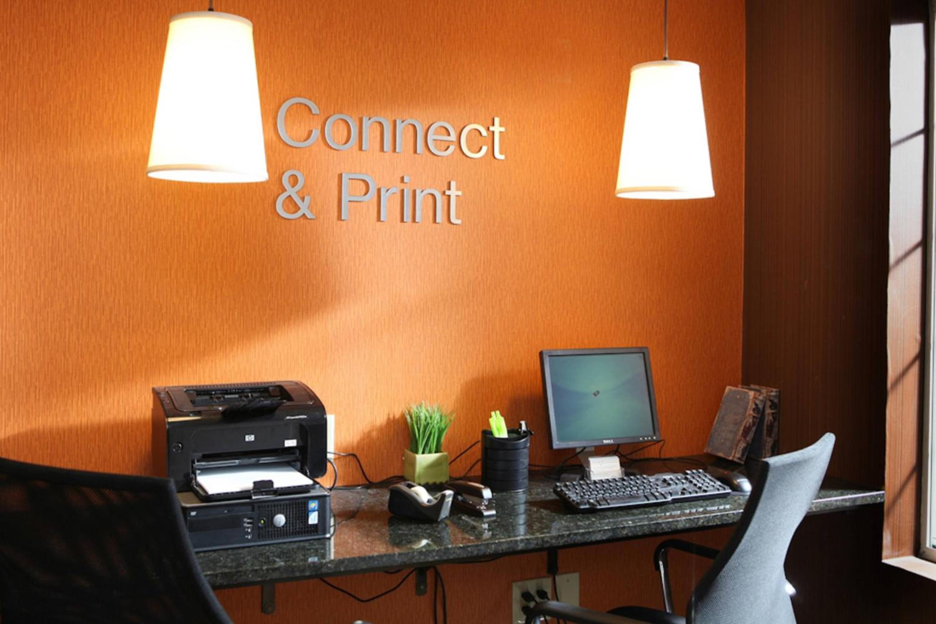 Fairfield Inn and Suites by Marriott Cincinnati Eastgate - Property Image 2