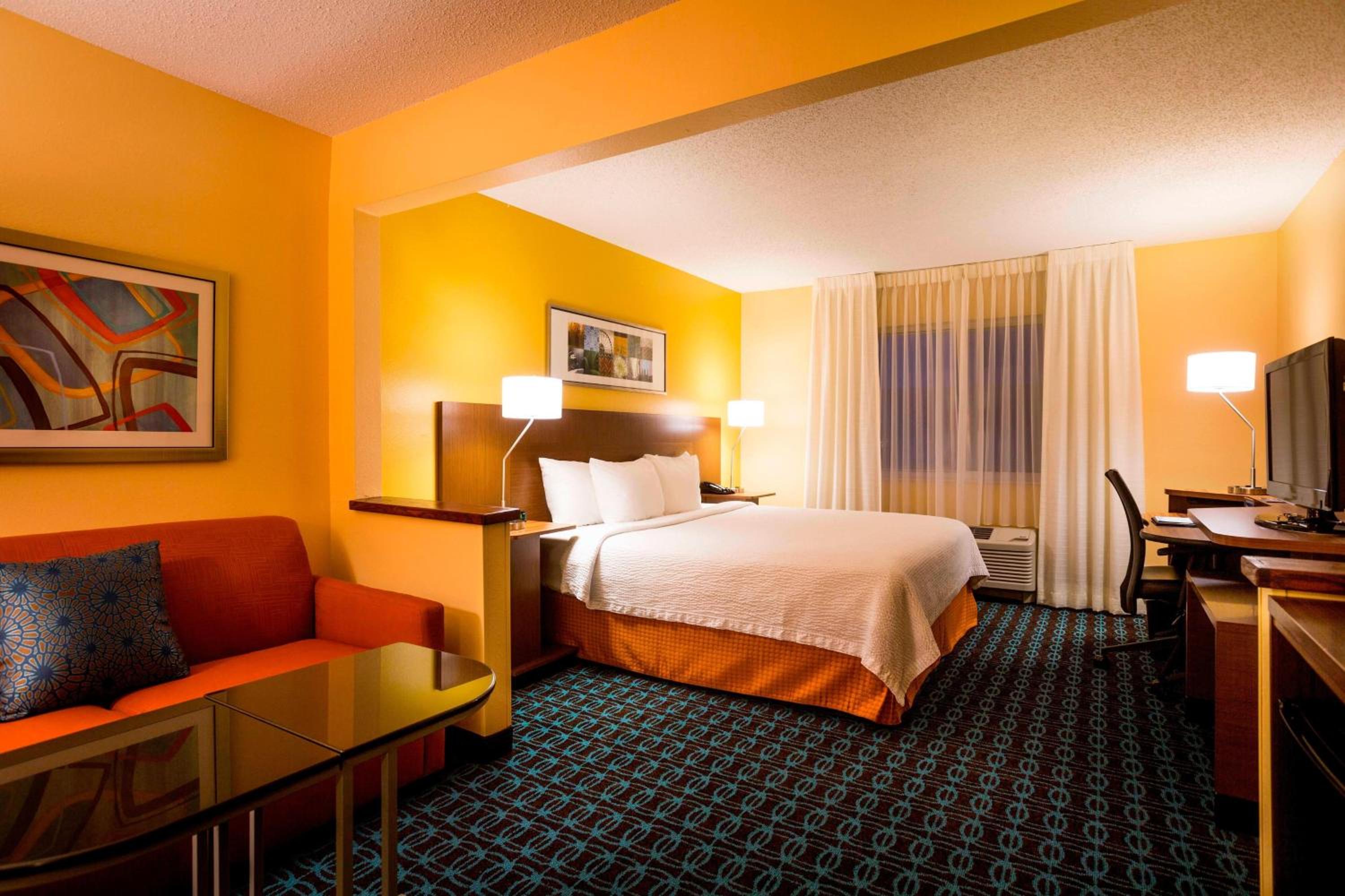 Fairfield Inn and Suites by Marriott Cincinnati Eastgate - Property Image 11