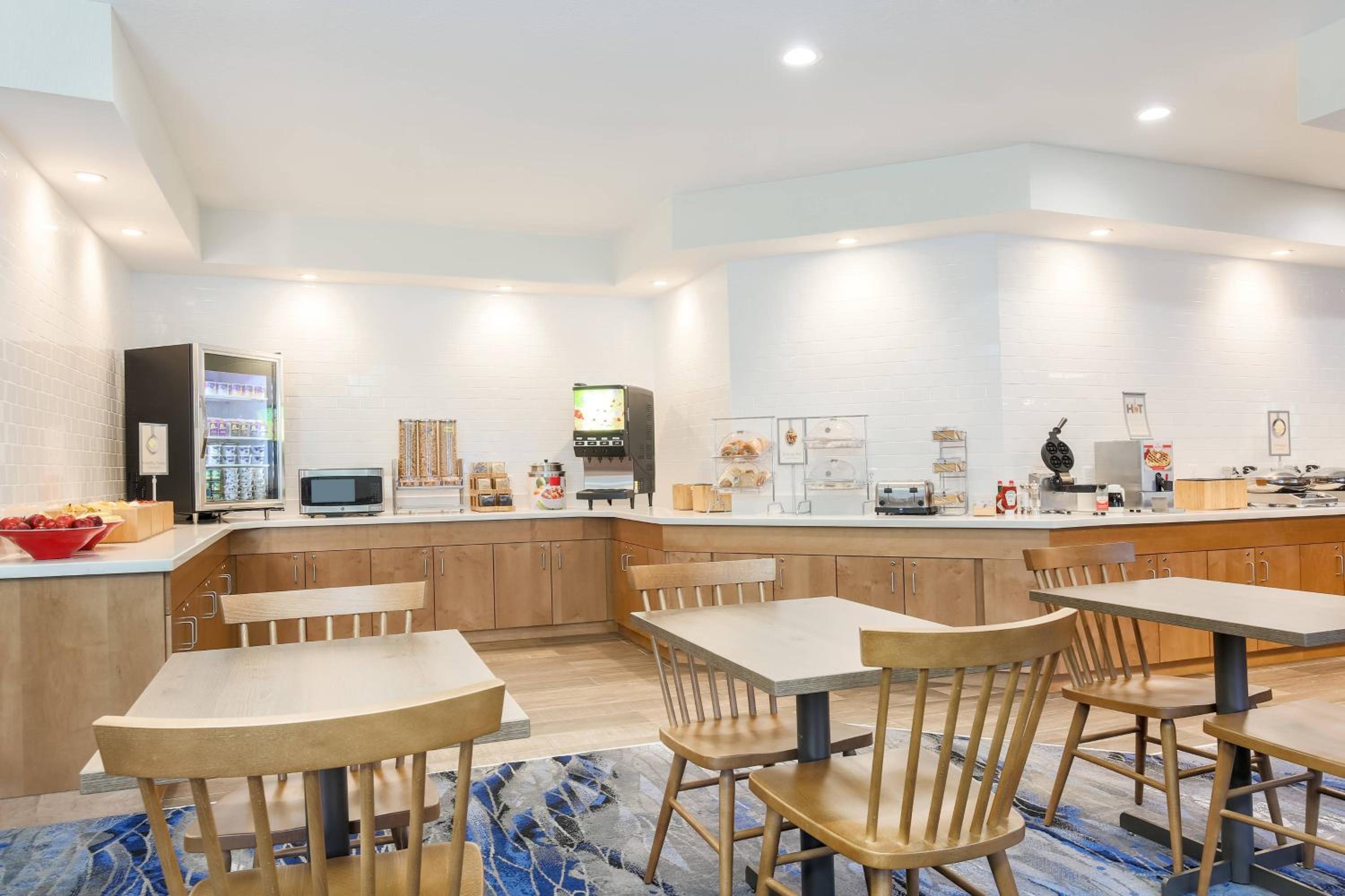 Fairfield Inn Suites Houston Humble - Property Image 15