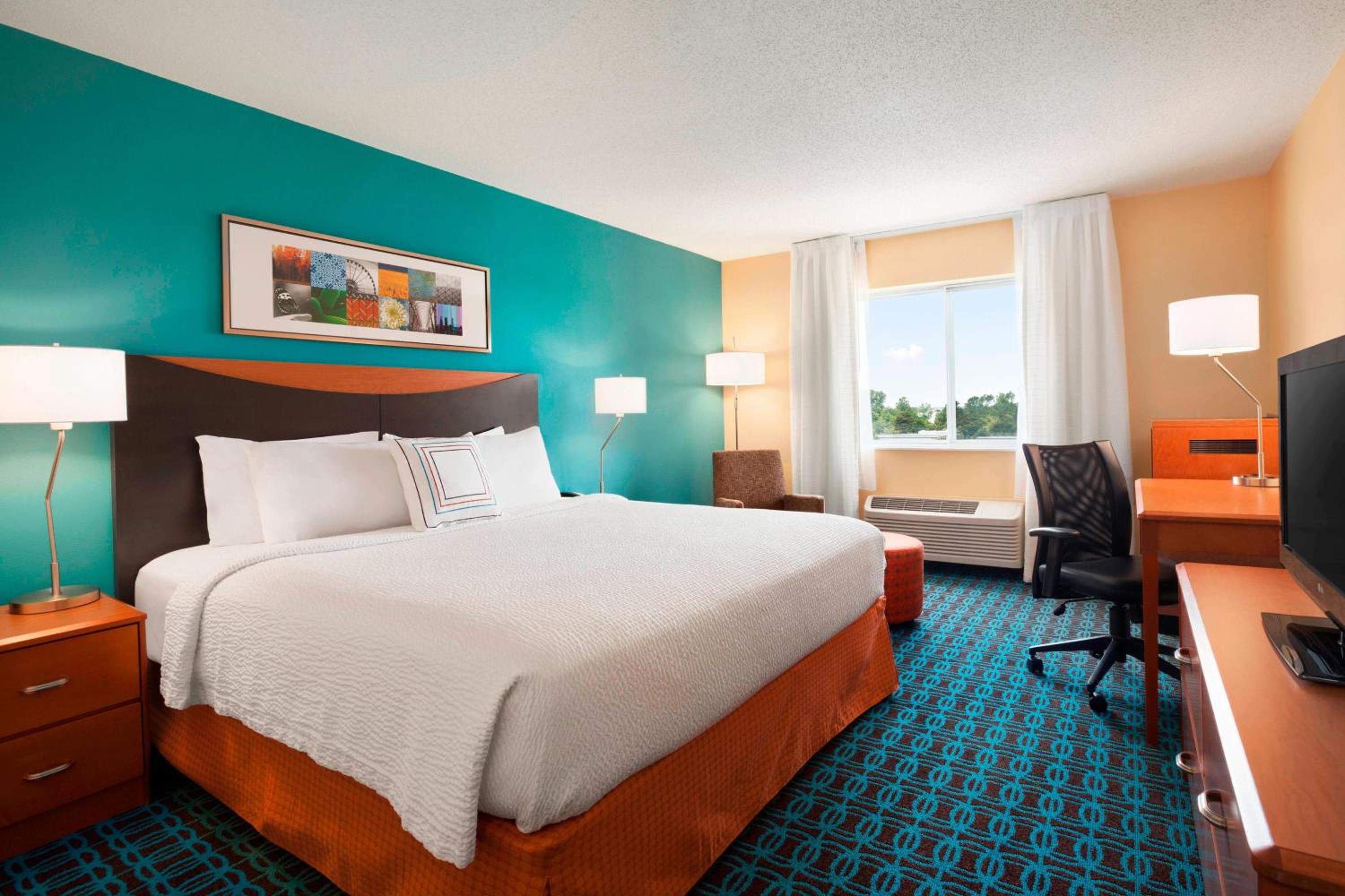 Fairfield Inn & Suites Lansing West view 2