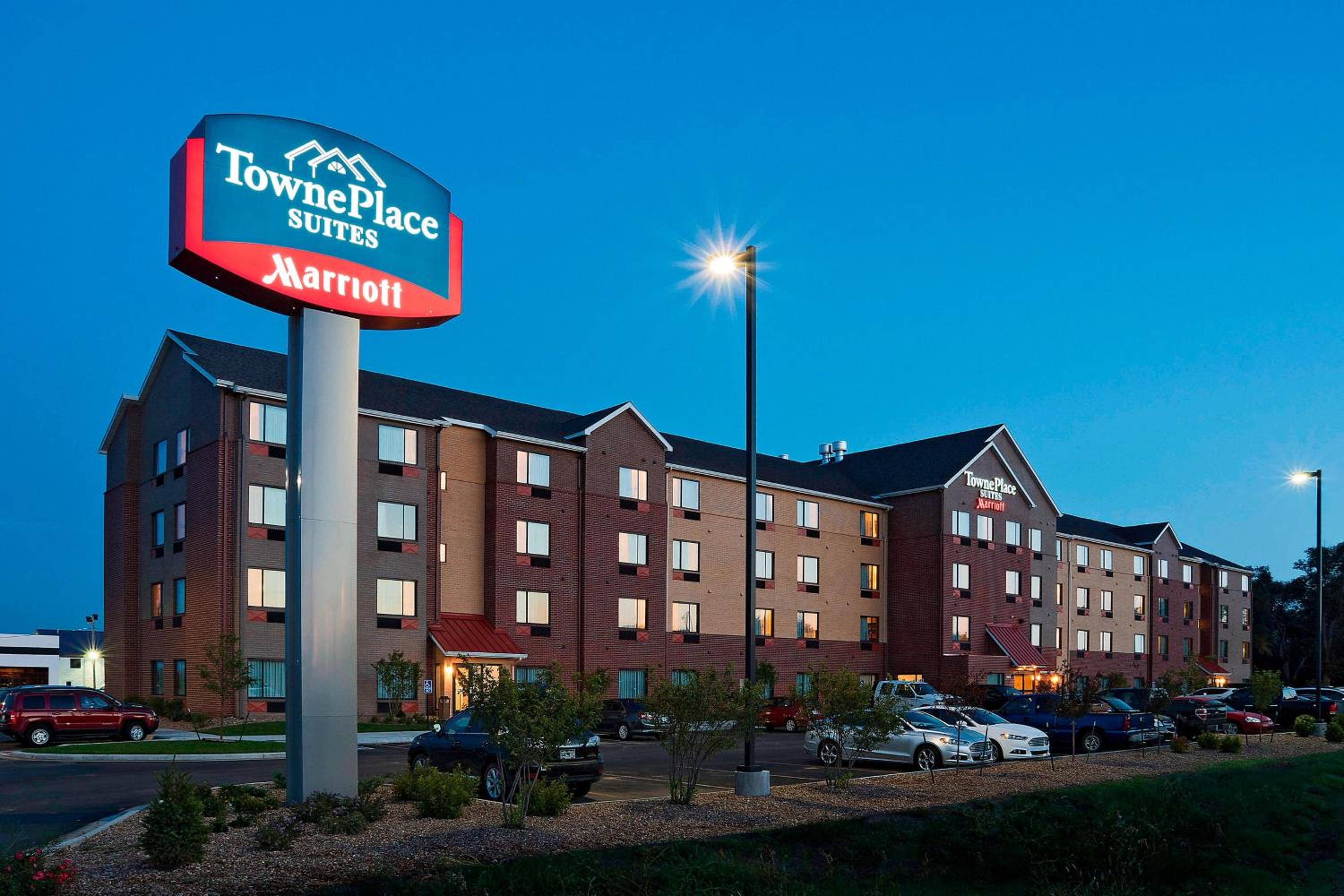 Dodge City Vacations - TownePlace Suites by Marriott Dodge City - Property Image 1