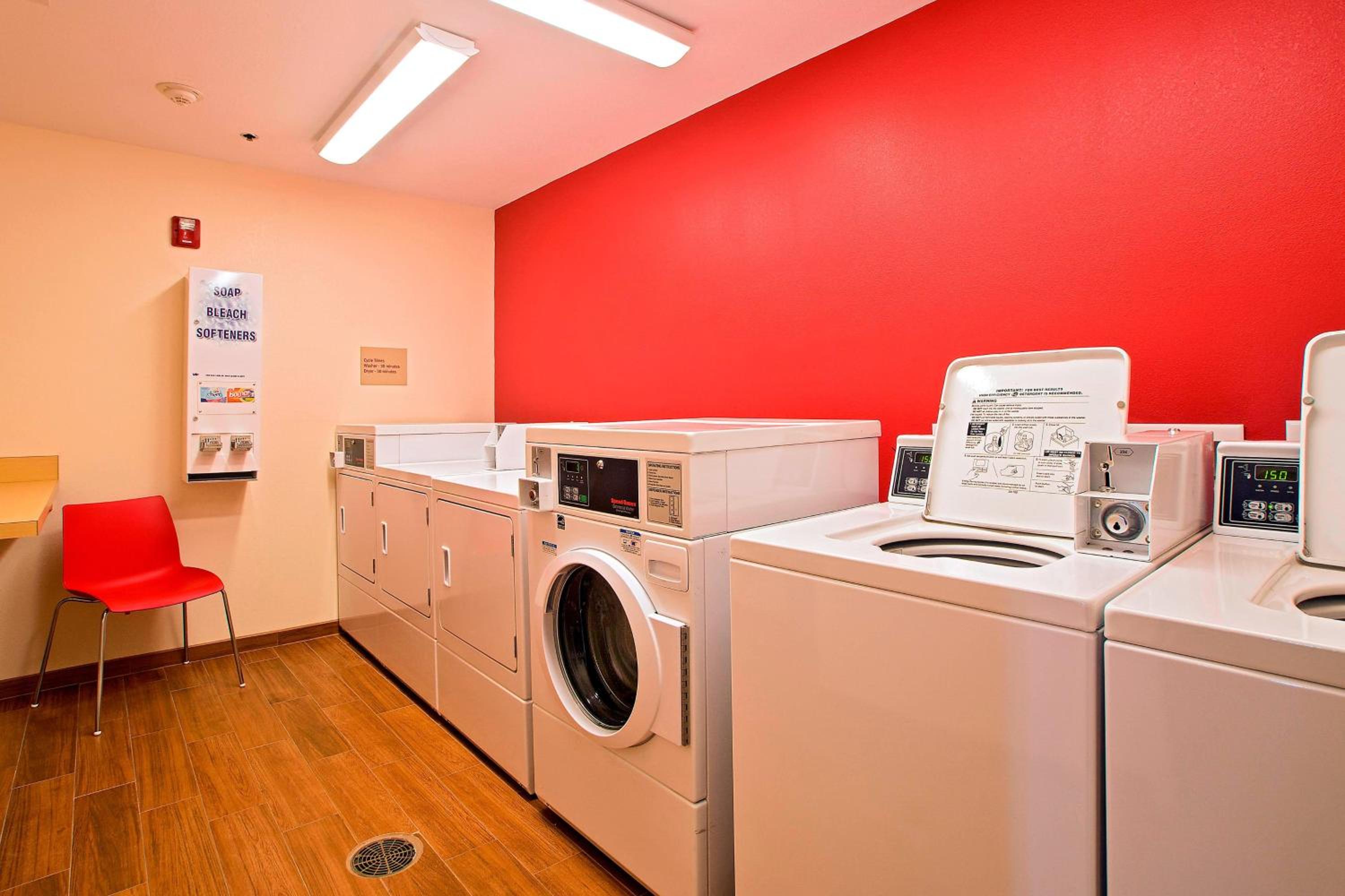 Dodge City Vacations - TownePlace Suites by Marriott Dodge City - Property Image 9