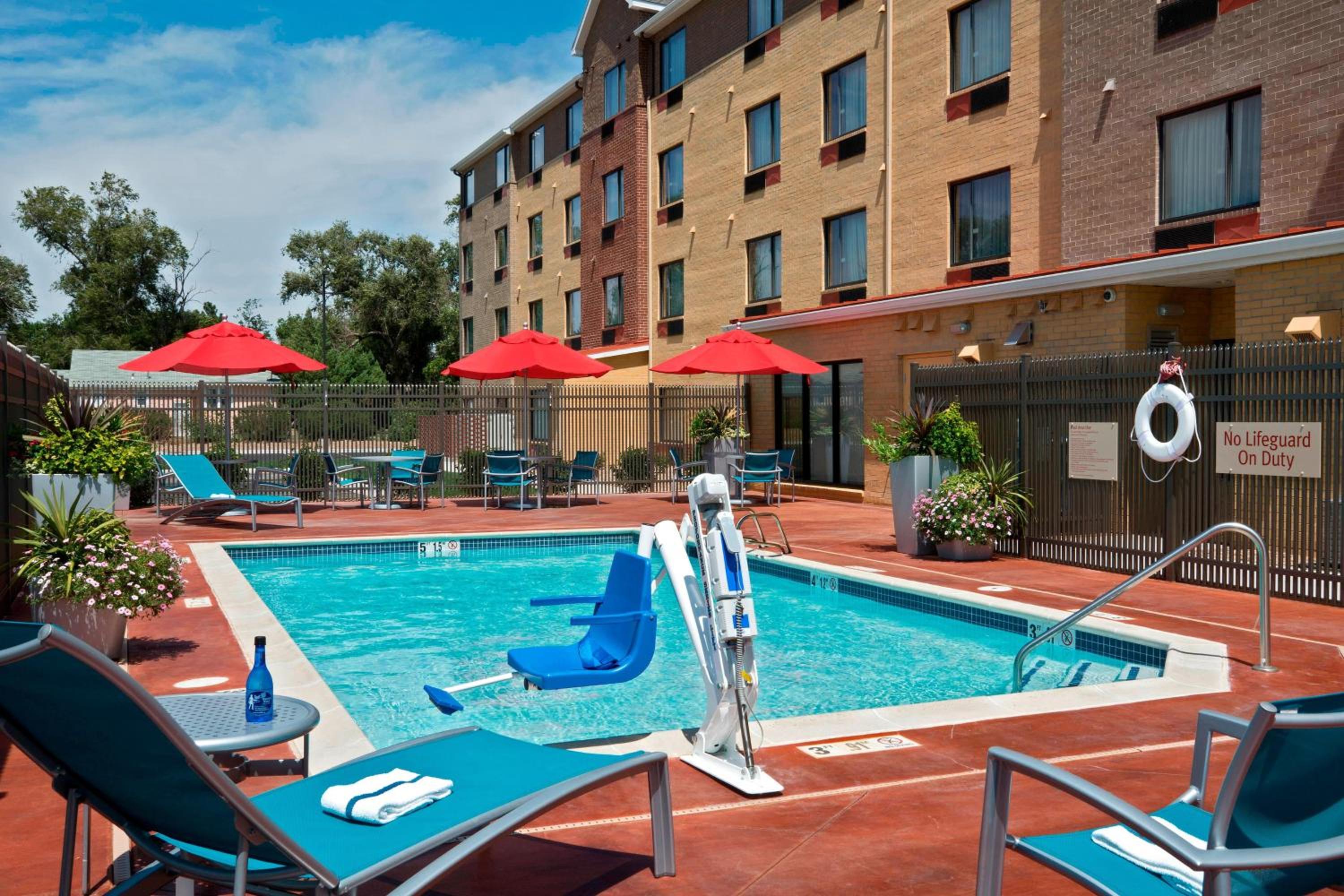 Dodge City Vacations - TownePlace Suites by Marriott Dodge City - Property Image 5