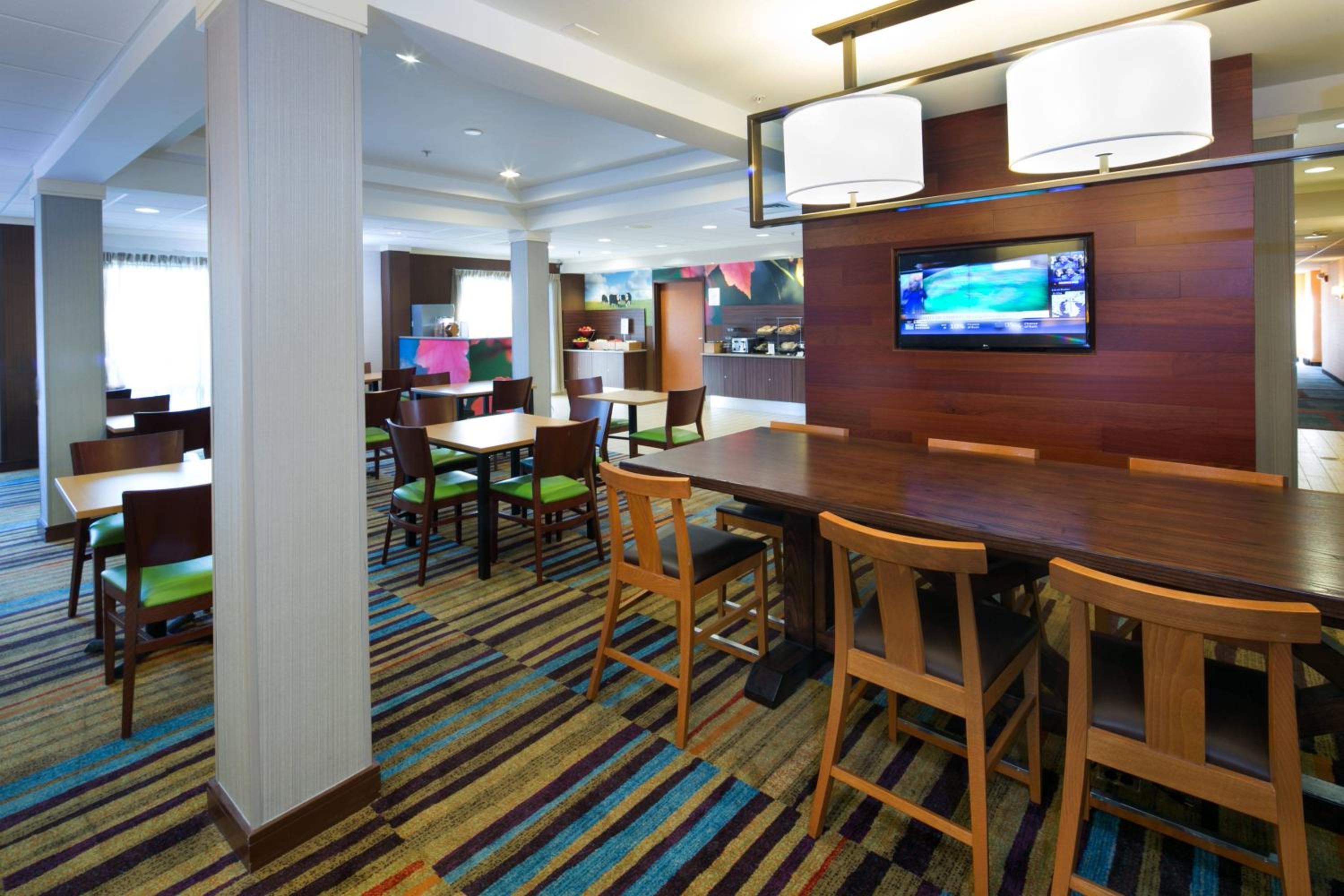 Dover Vacations - Fairfield Inn  Suites by Marriott Dover - Property Image 4