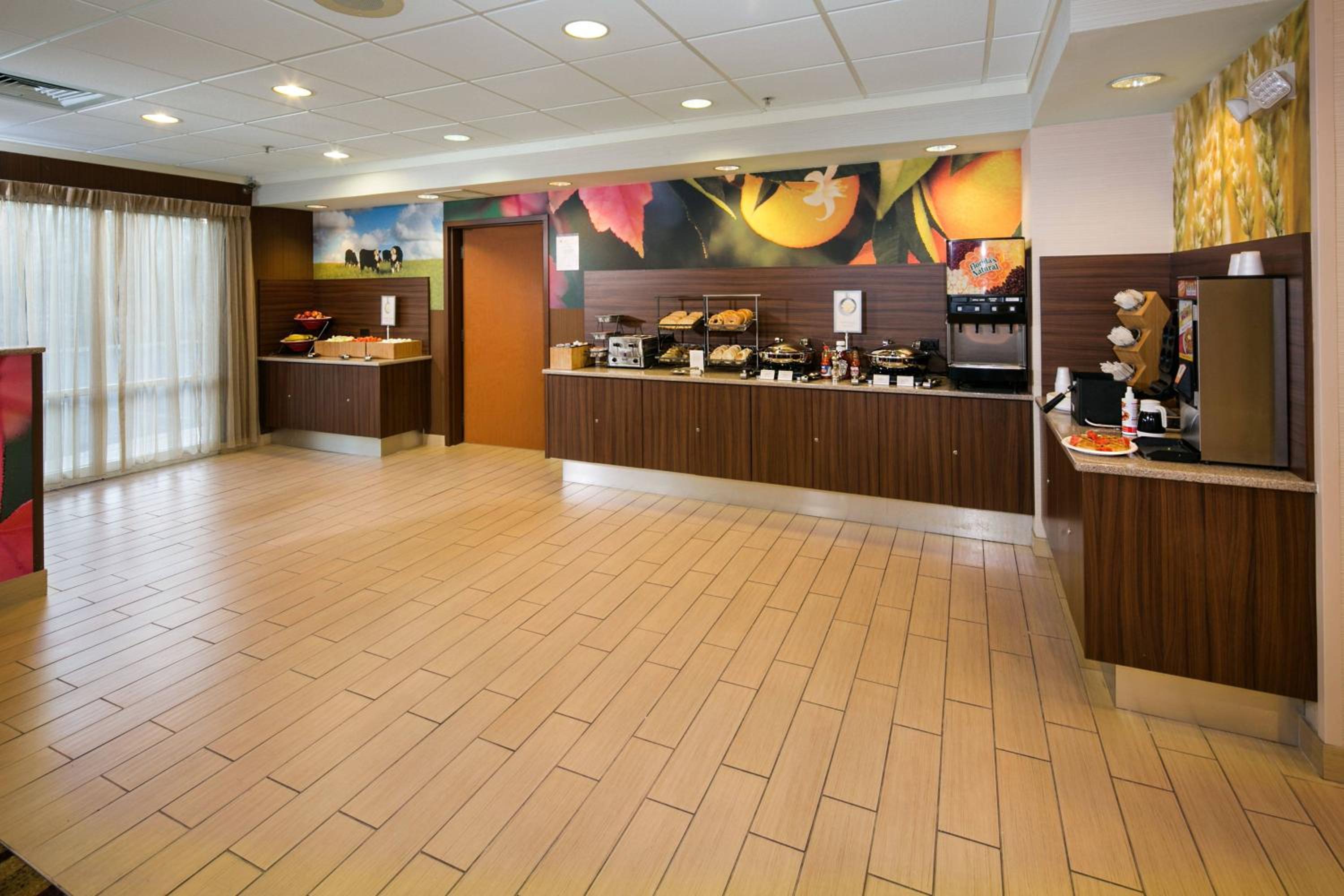 Dover Vacations - Fairfield Inn  Suites by Marriott Dover - Property Image 3