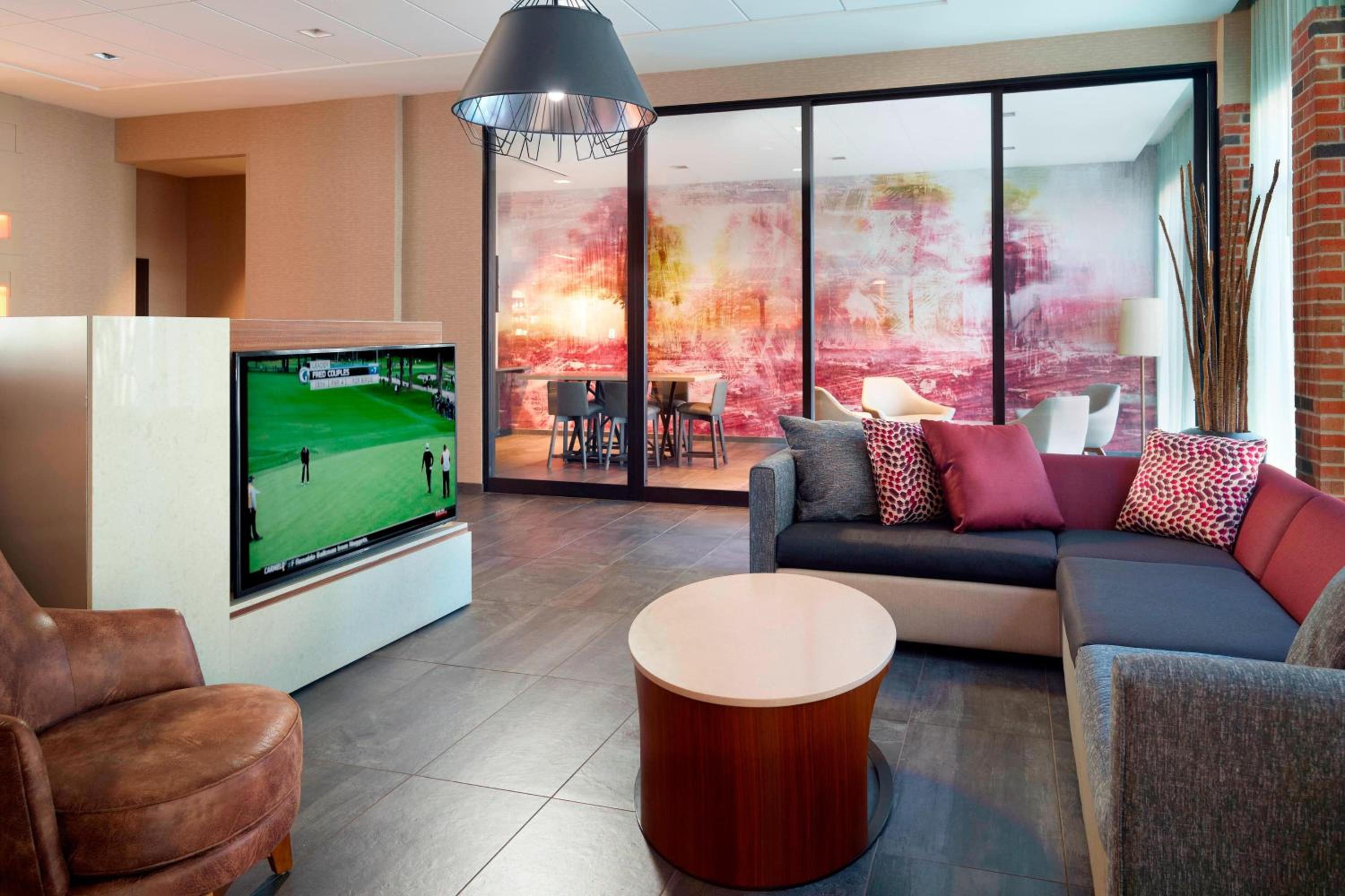 LaGrange Vacations - Courtyard by Marriott LaGrange - Property Image 4