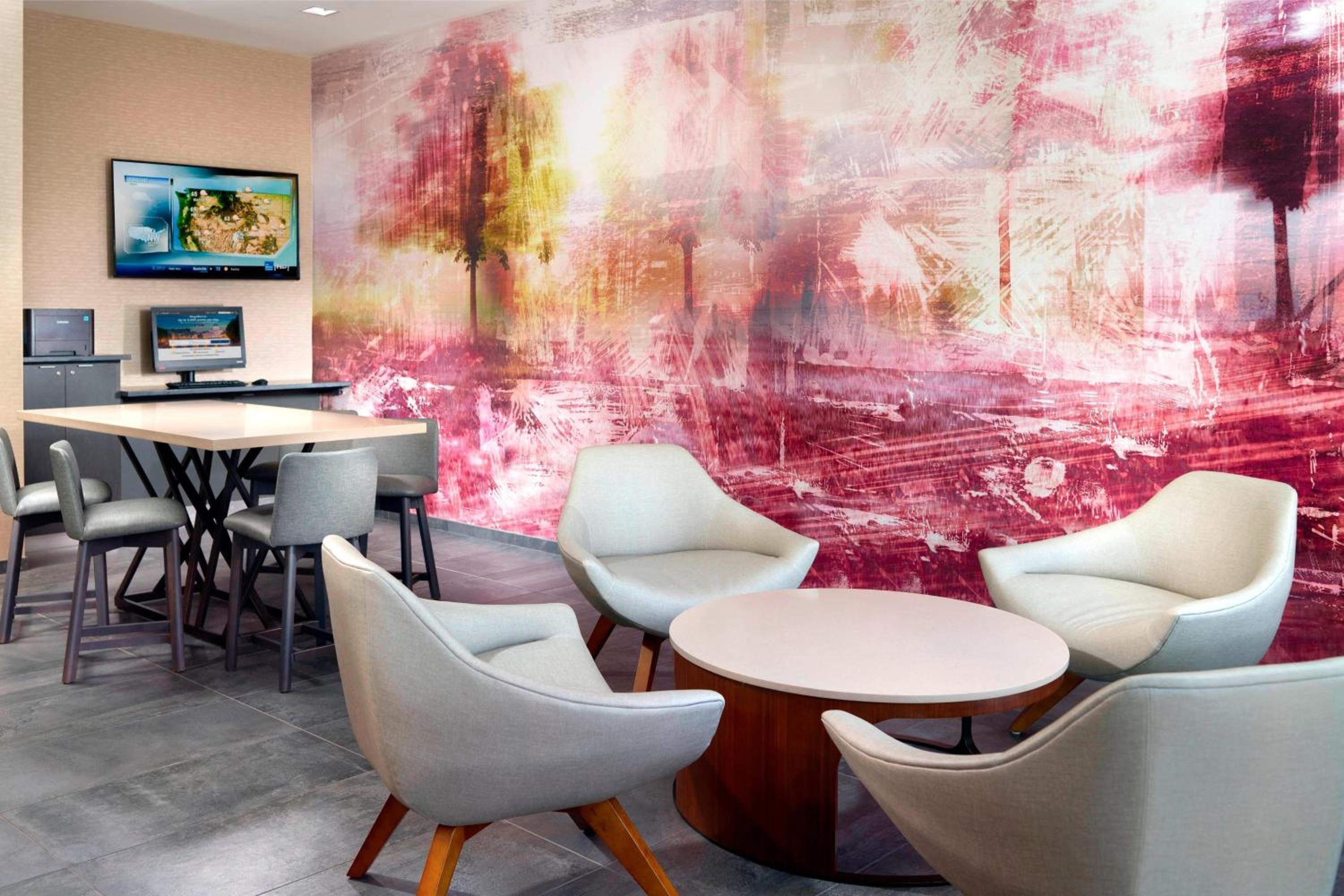 LaGrange Vacations - Courtyard by Marriott LaGrange - Property Image 11
