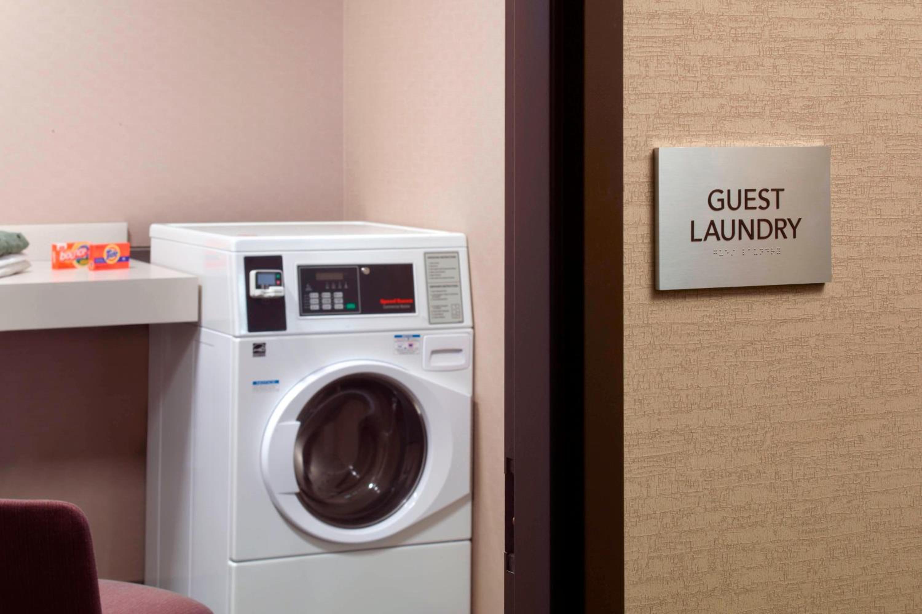 LaGrange Vacations - Courtyard by Marriott LaGrange - Property Image 9