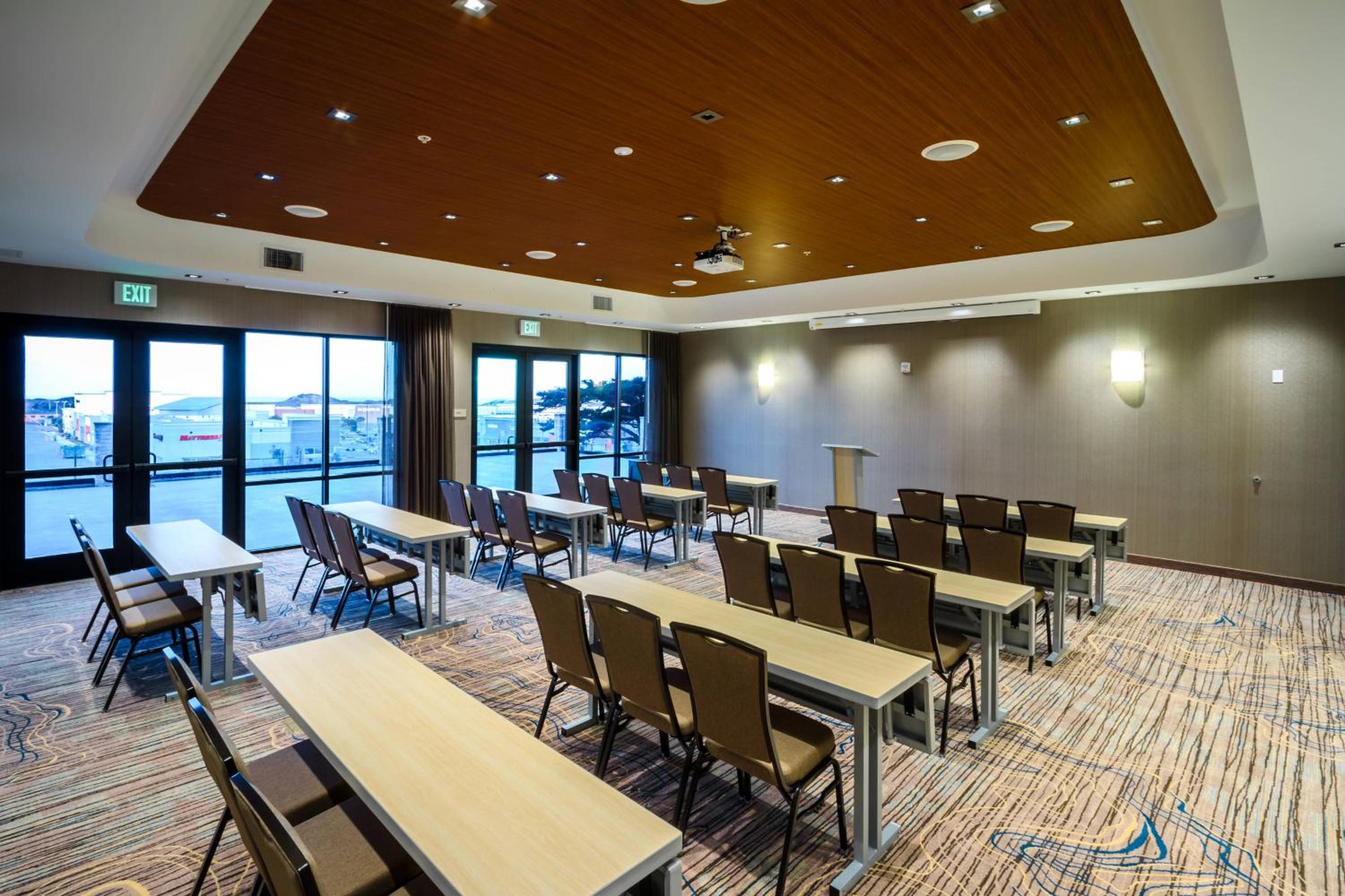 Marina Vacations - SpringHill Suites by Marriott The Dunes On Monterey Bay - Property Image 3