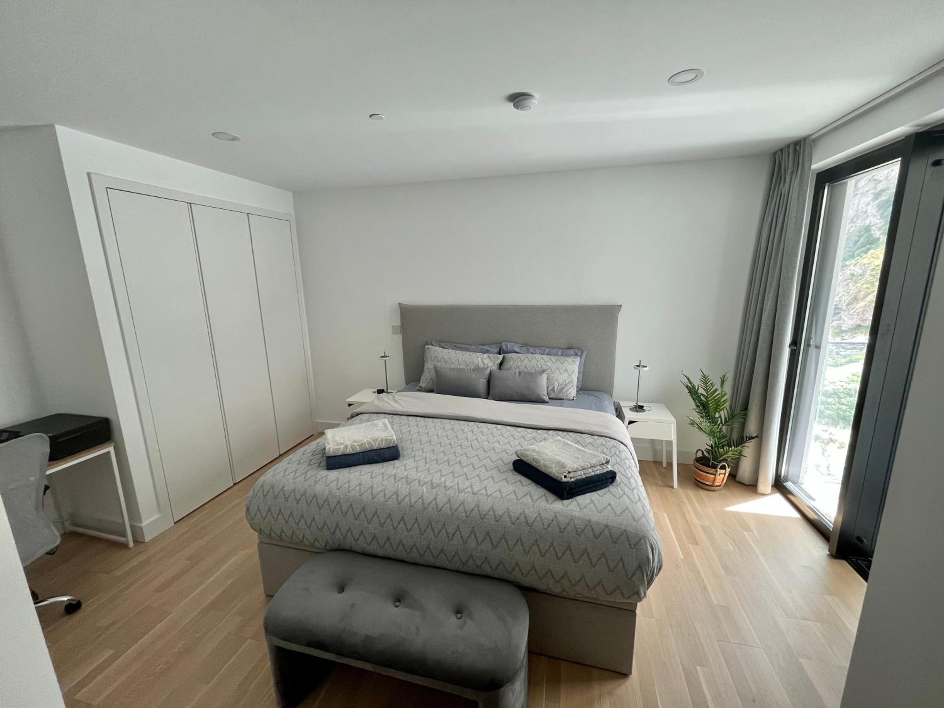 Modern Apartment with Spa and Pool view 4